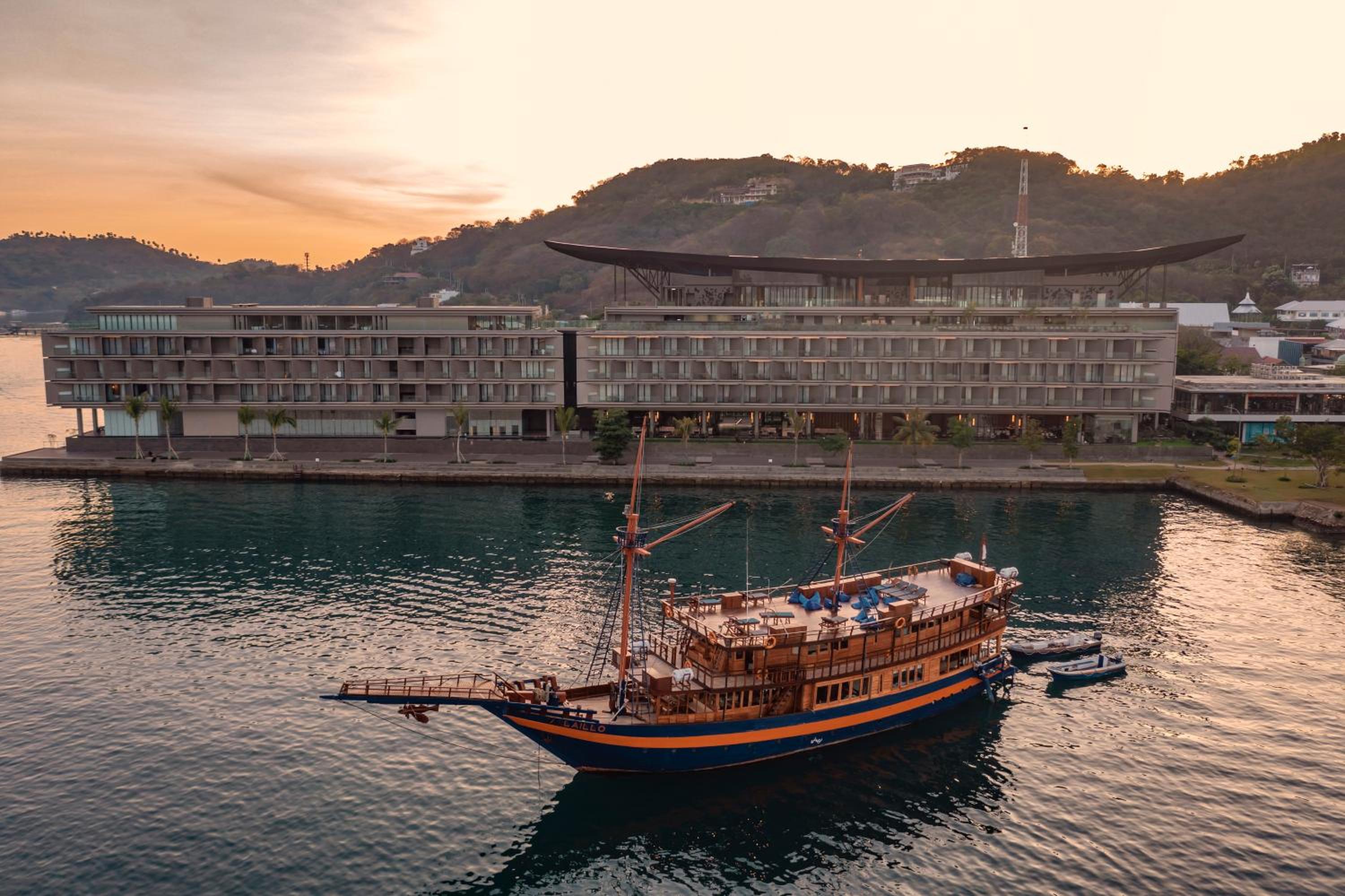 Hotel Meruorah Komodo Labuan Bajo