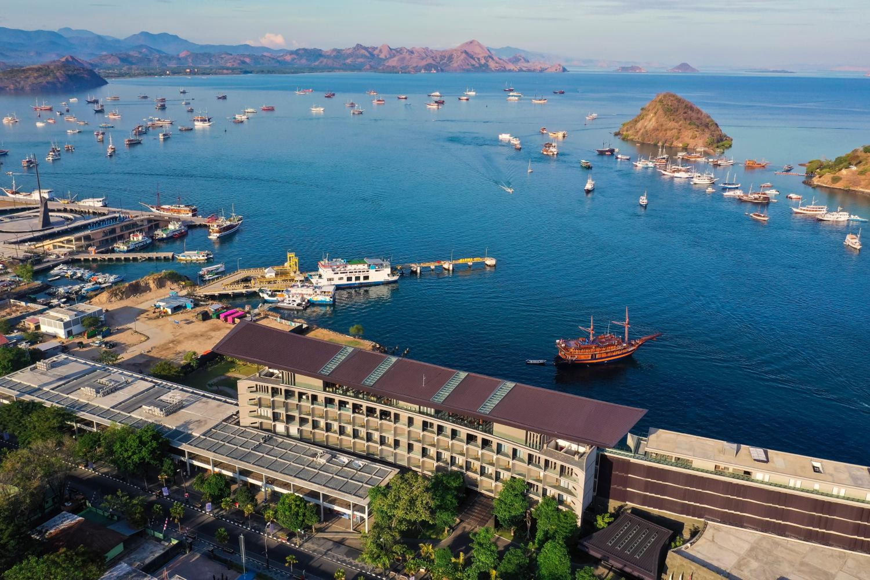 Meruorah Komodo Labuan Bajo view 2