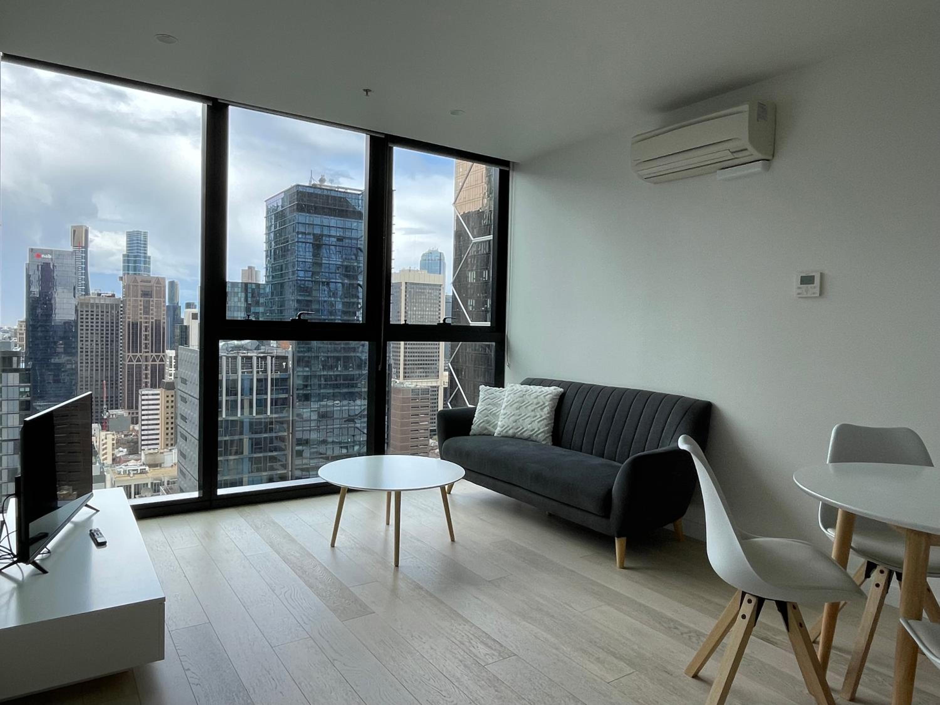 EQ Tower Modern Apartments Melbourne Central CBD