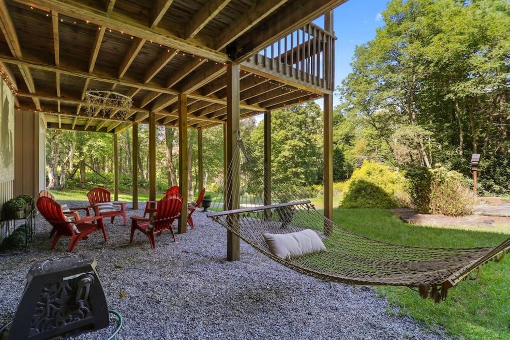 Gorgeous Cottage with Hot Tub in Boone NC!