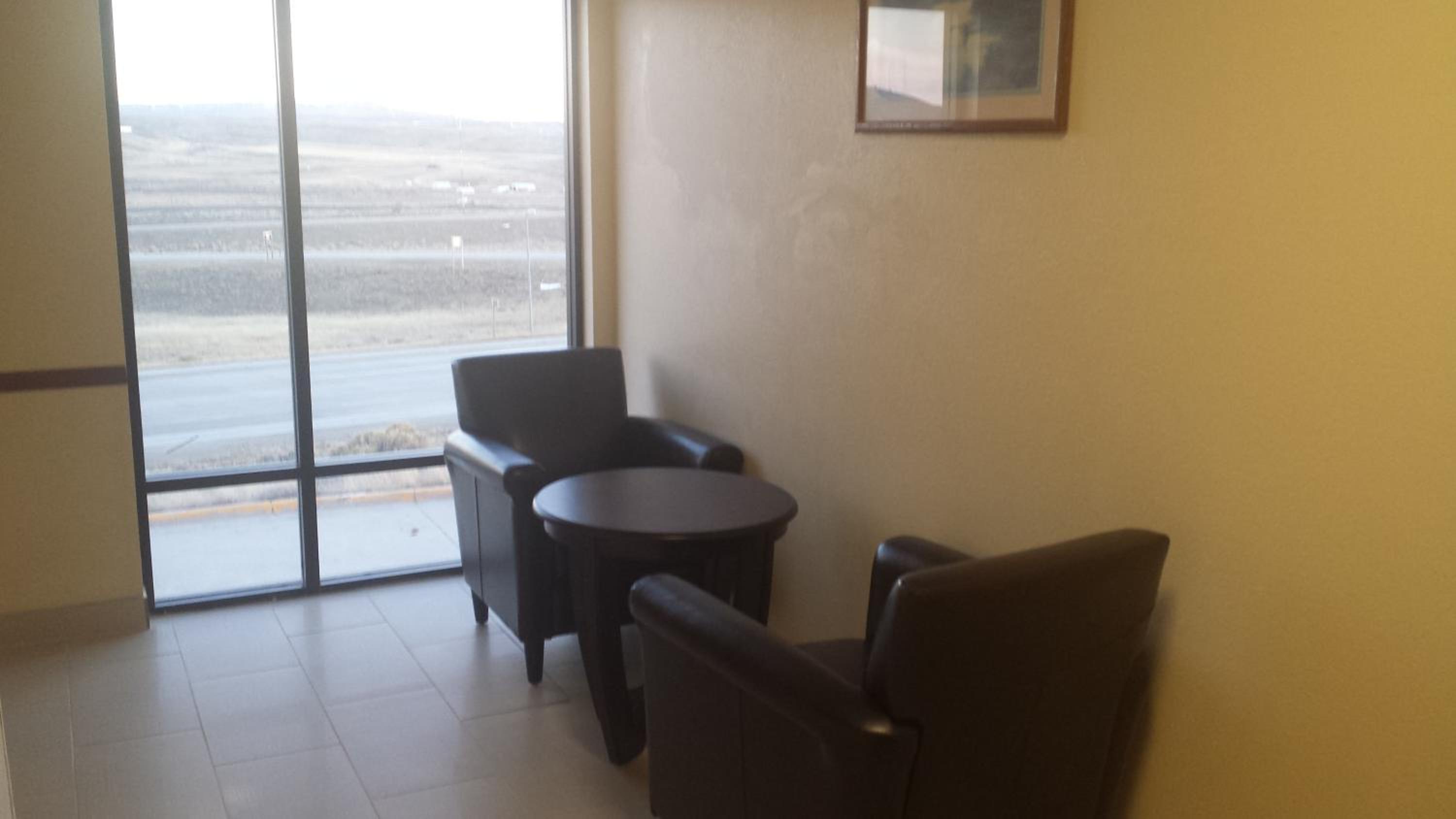 Rawlins Vacations - Super 8 by Wyndham Rawlins Wyoming - Property Image 7