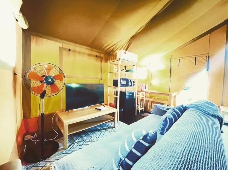 Rembulan Escape - Beachfront safari tent photo 6