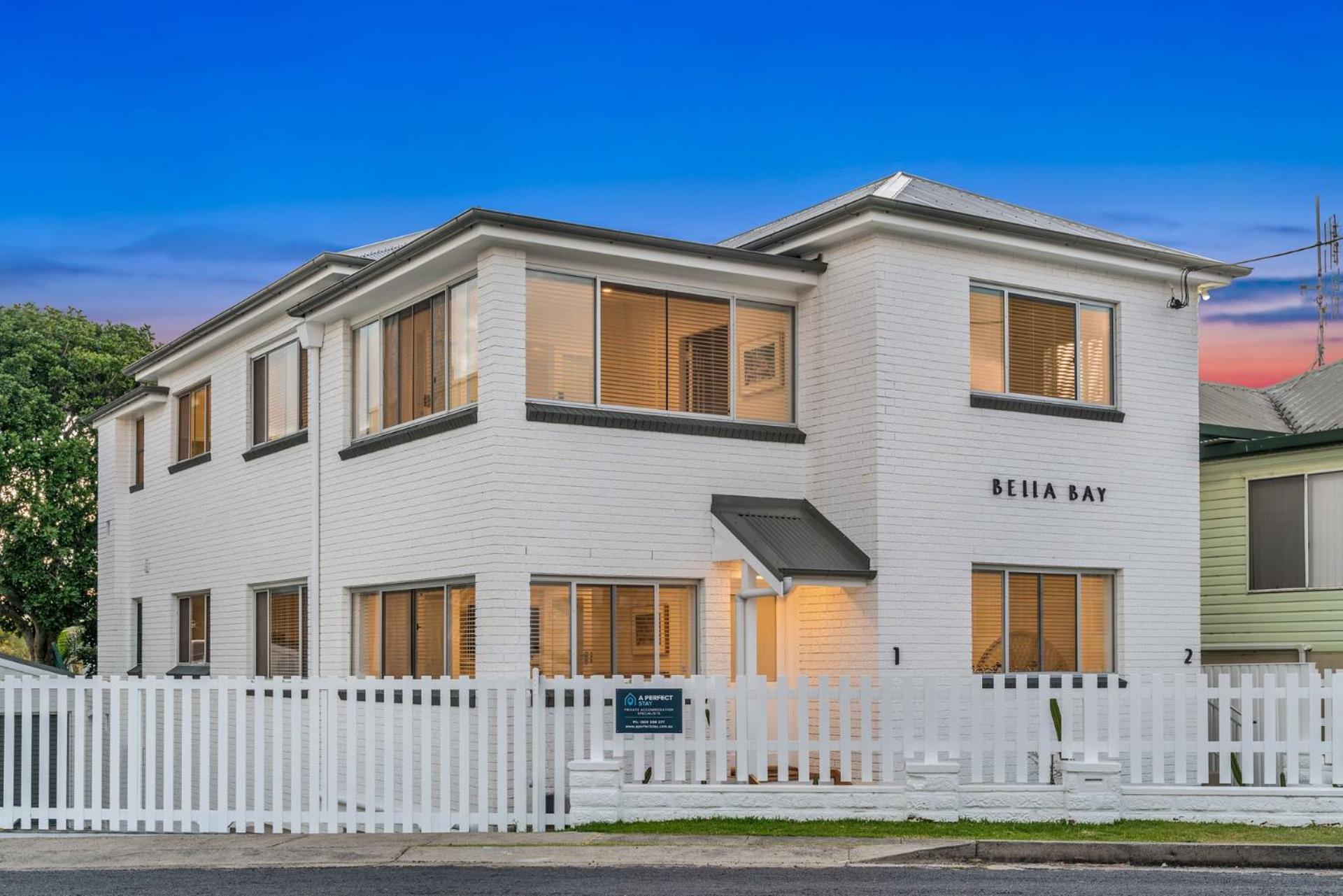 Bella BAY Four Bedroom Home - Prime Location - Holiday Yamba