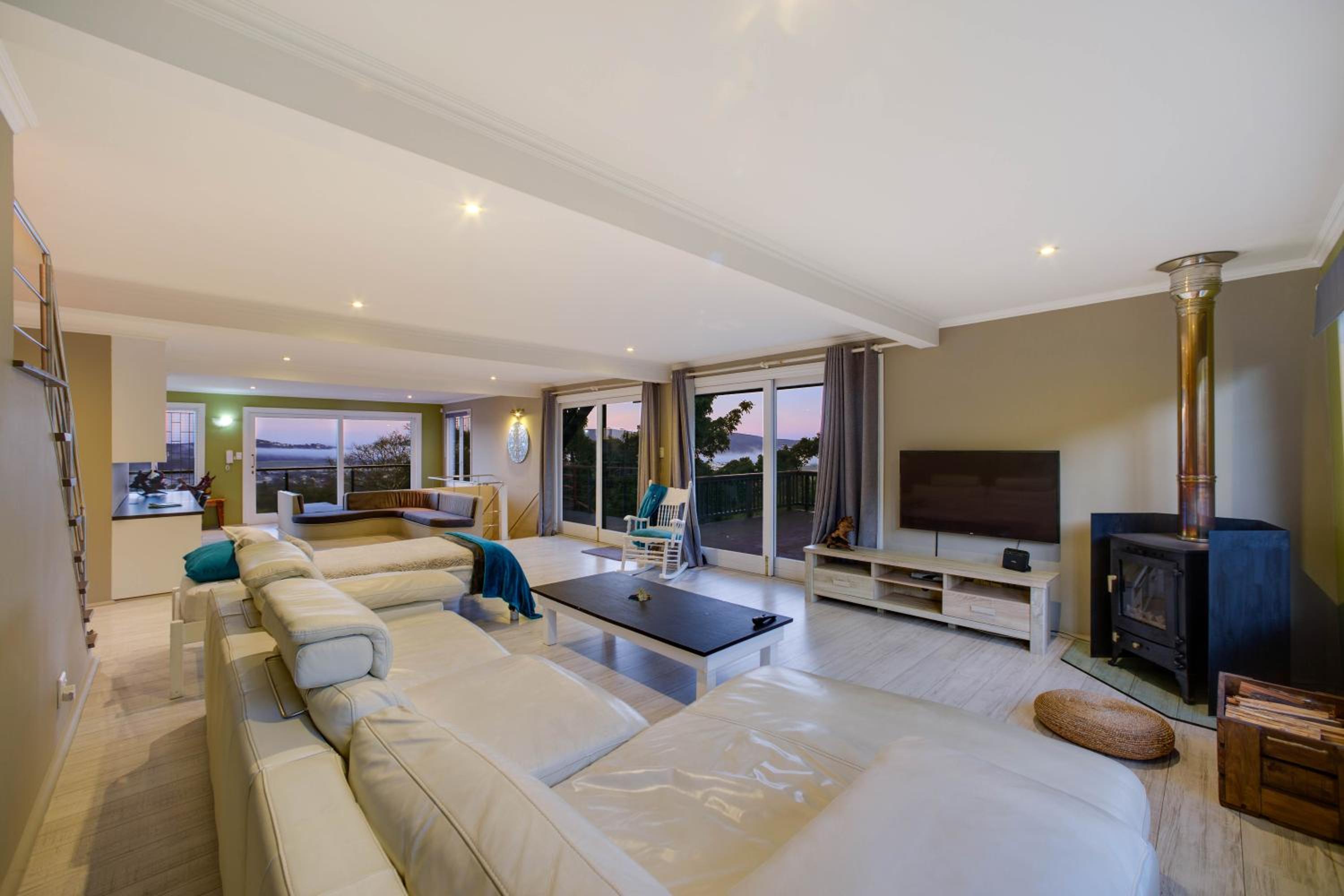Top Decks Knysna S/C - Lovely Ocean Views! view 4