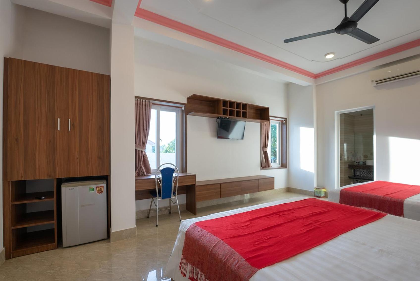 Hung Do Beach Homestay