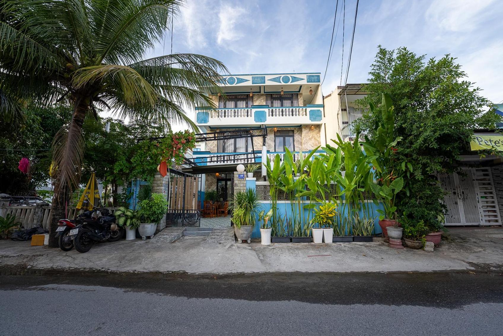 Hung Do Beach Homestay