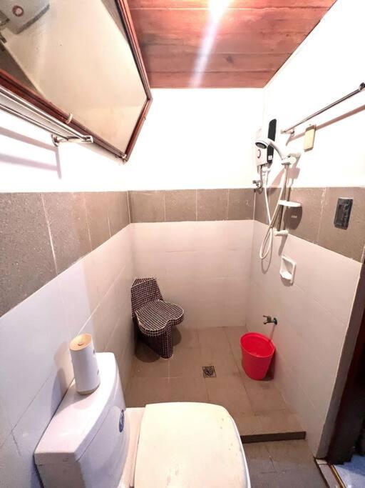 Tiny Brickhouse Vacation Home in Irosin view 3