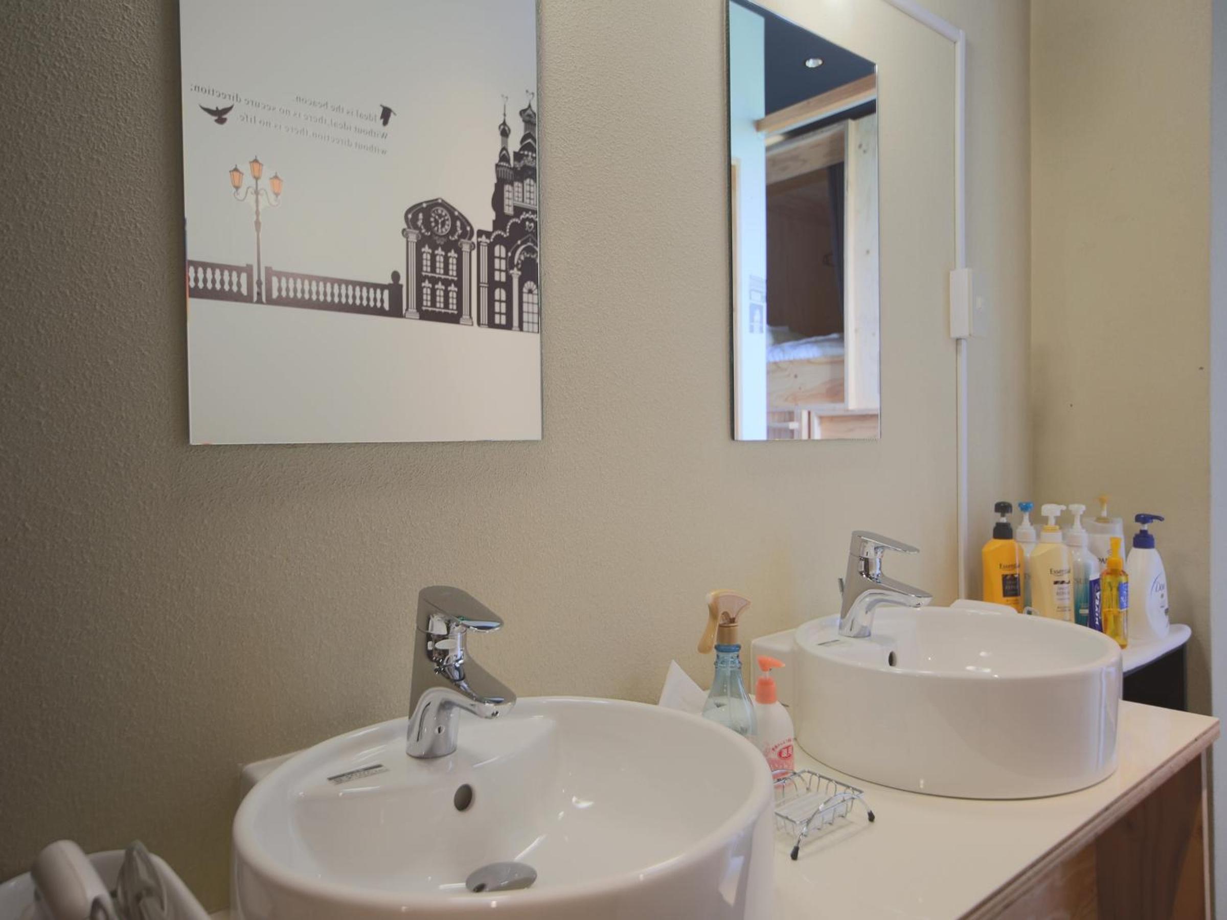 TRAVEL&BOOK HOTEL HULATONCABIN TAKAMATSU