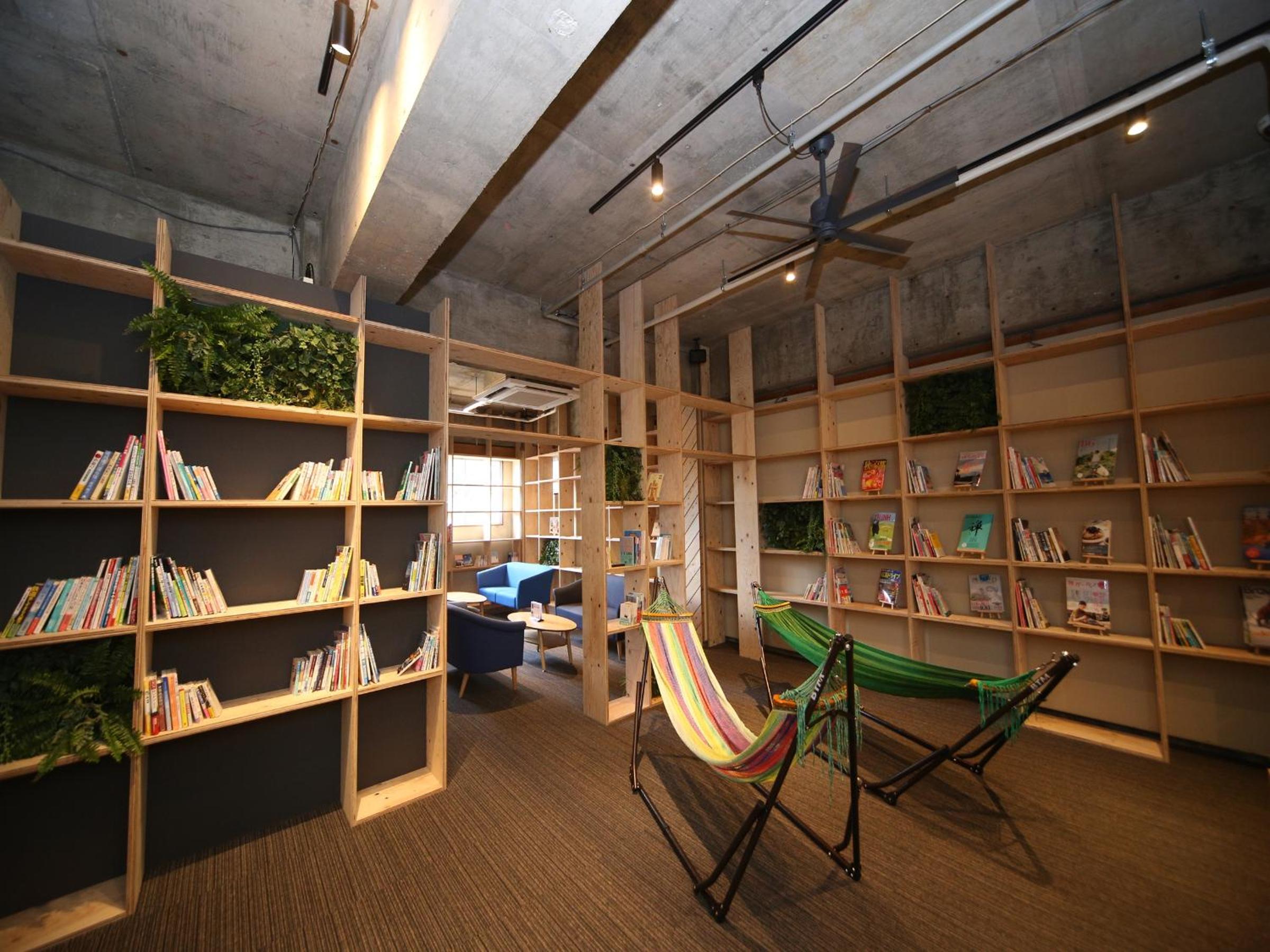 TRAVEL&BOOK HOTEL HULATONCABIN TAKAMATSU