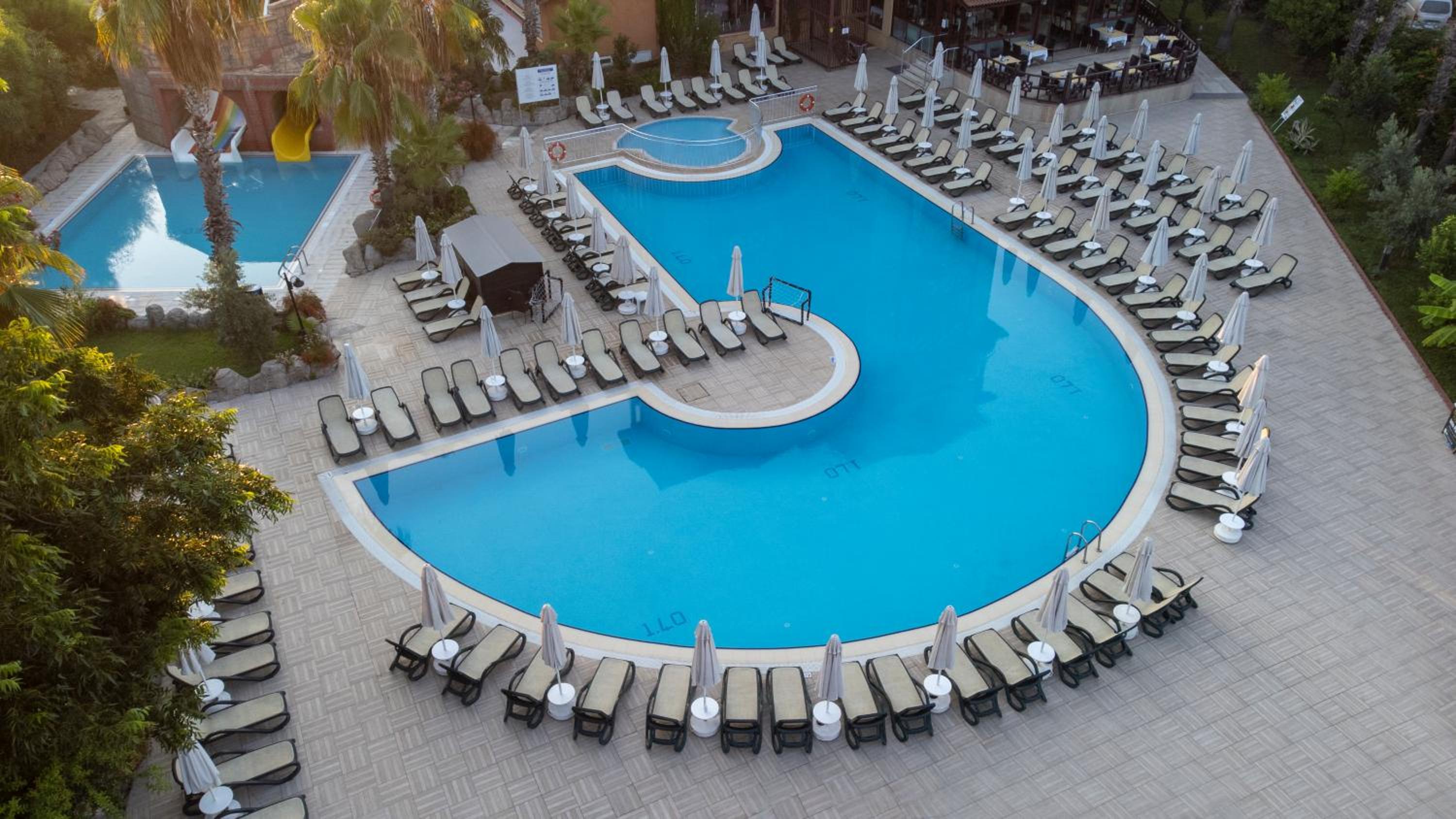 Villa Side Hotel - Image 49