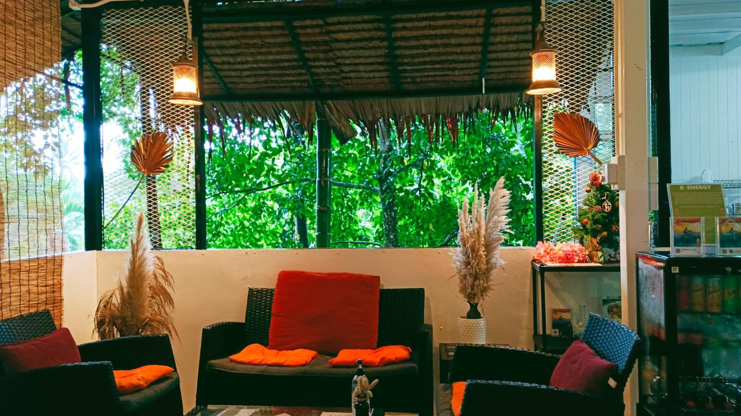 lounge