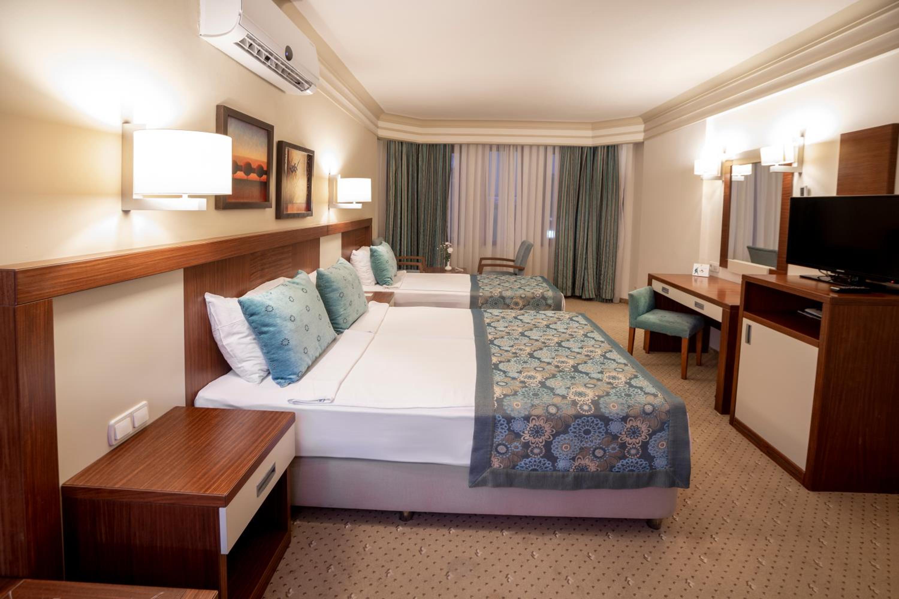 Villa Side Hotel - Image 12