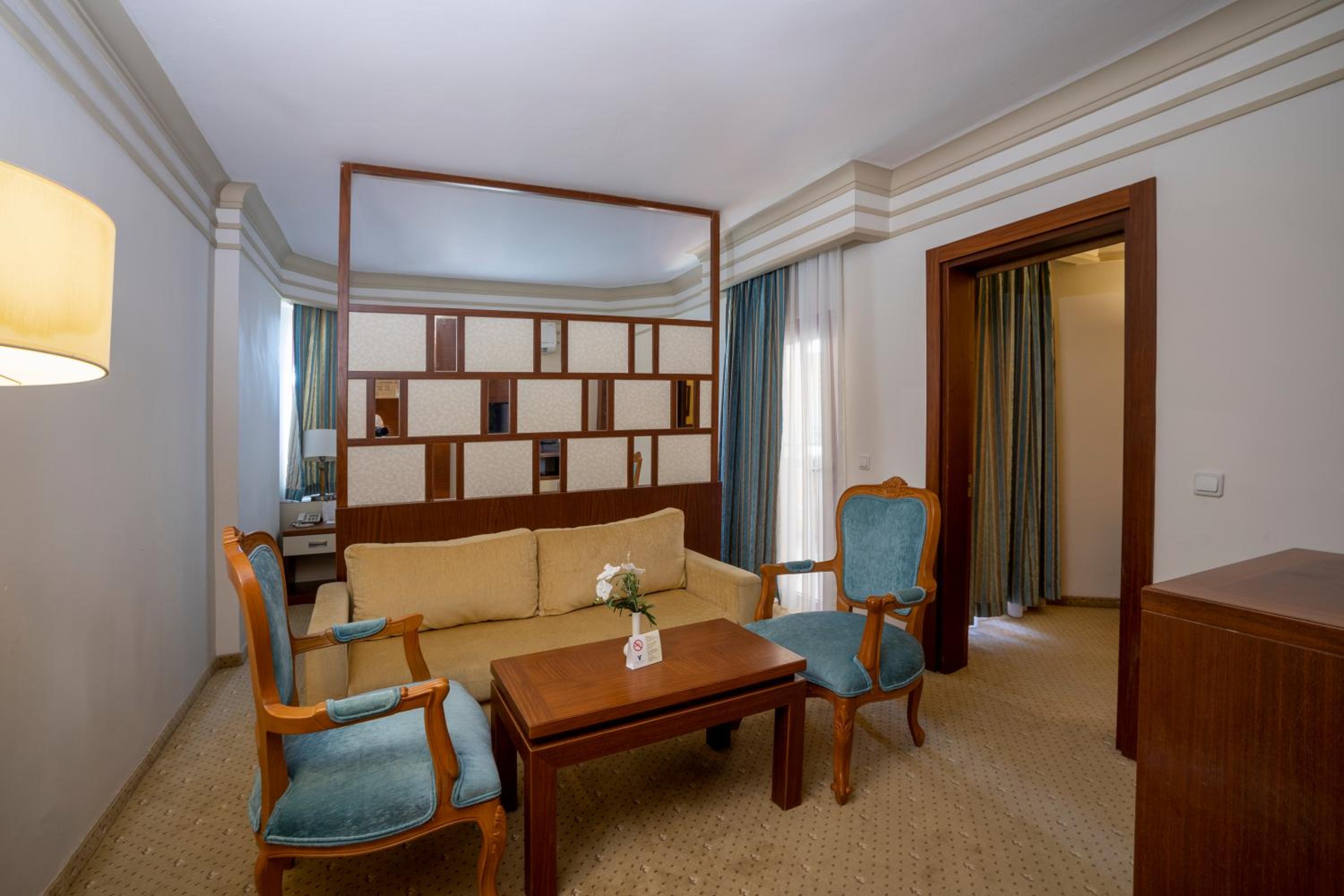 Villa Side Hotel - Image 84