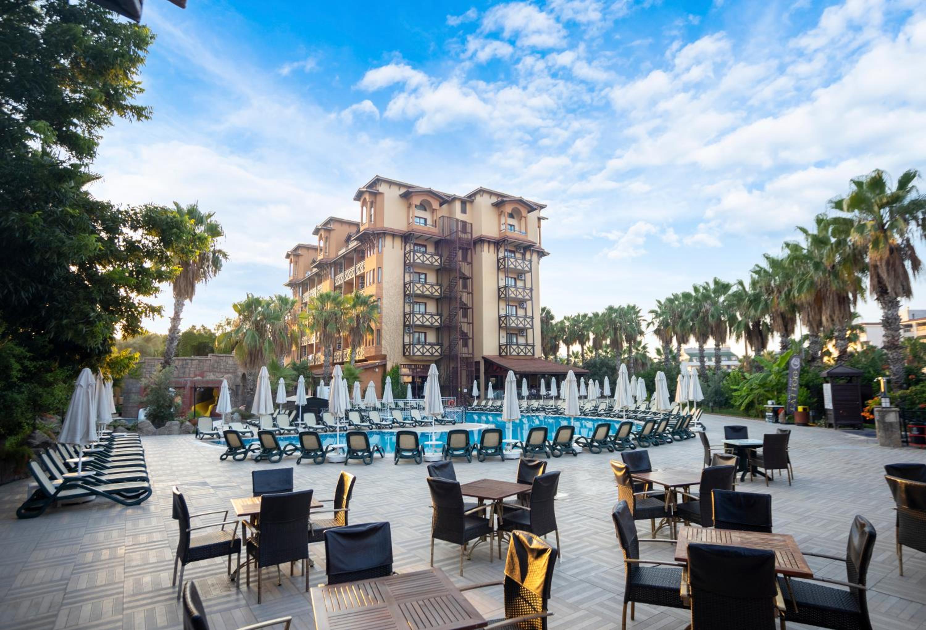 Villa Side Hotel - Image 27