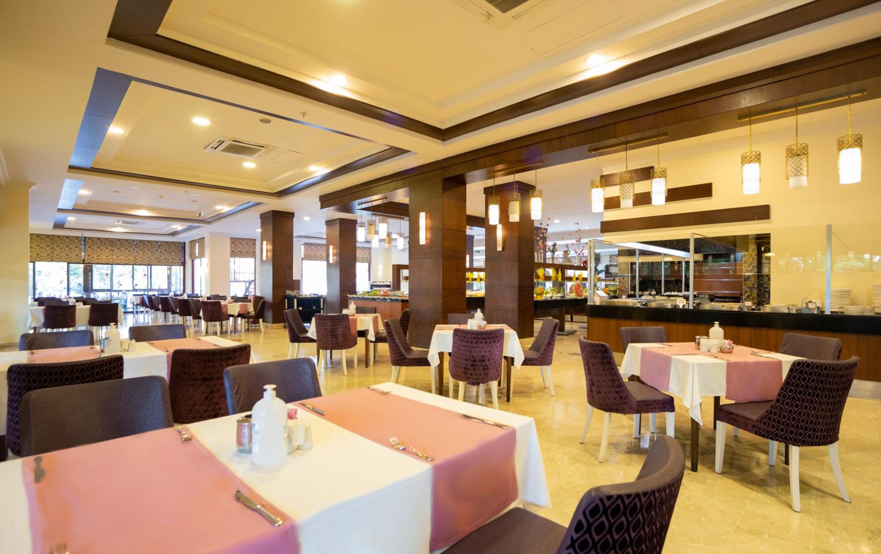 Villa Side Hotel - Image 53