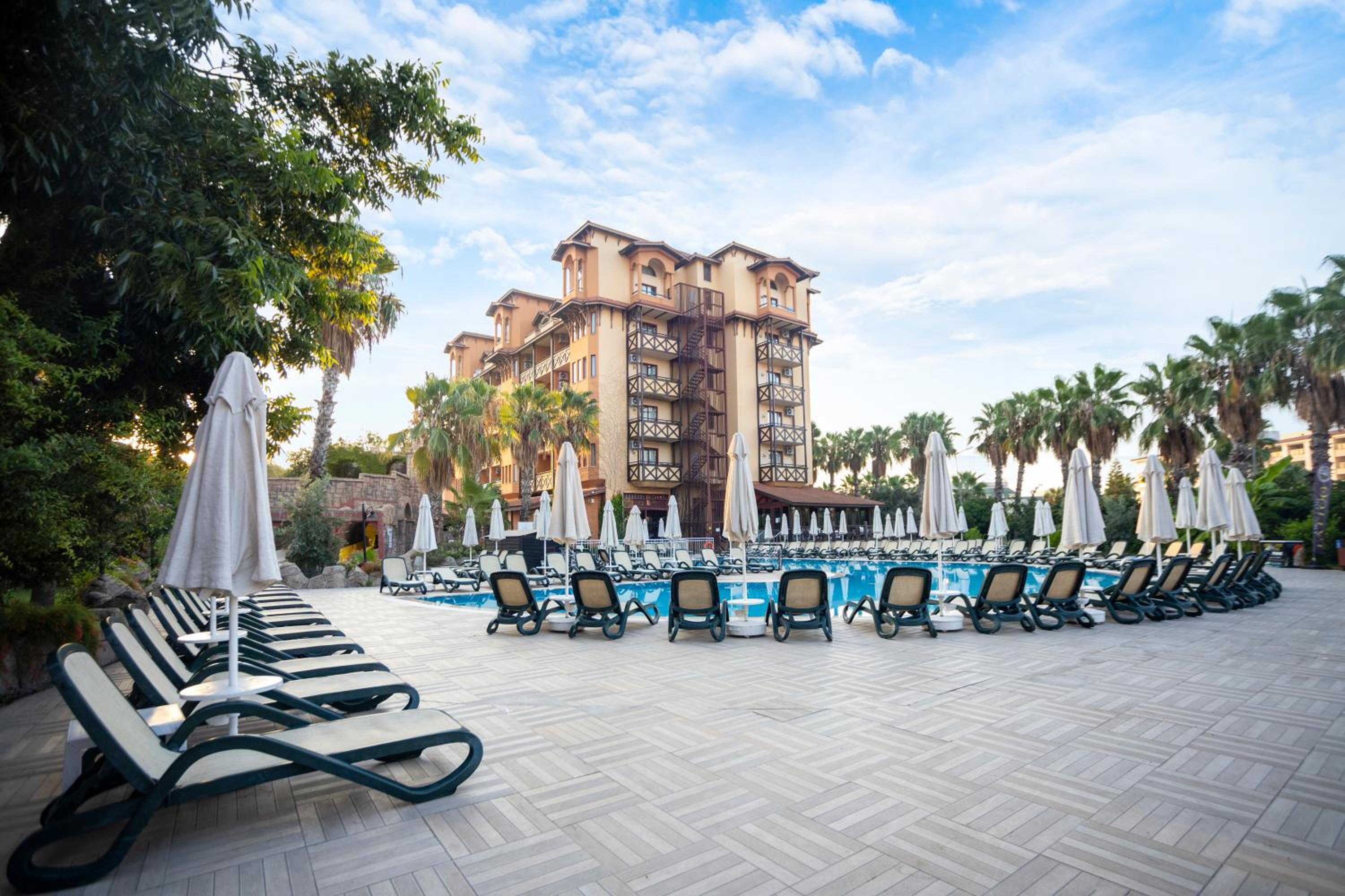 Villa Side Hotel - Image 29