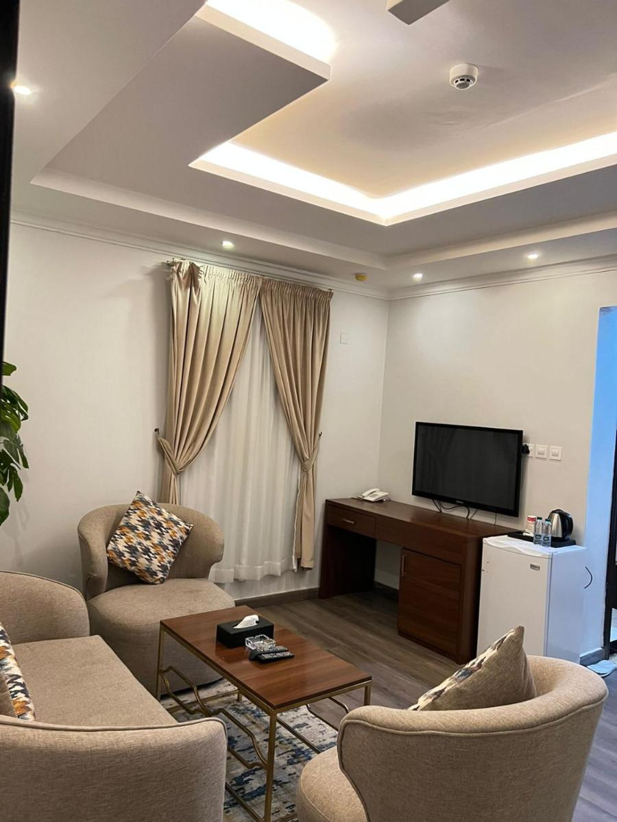 Al Moteb Suites Al Mursalat