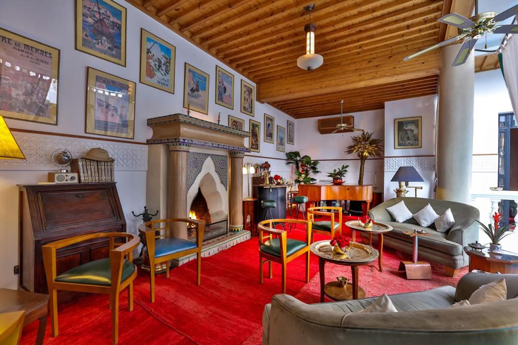 lounge