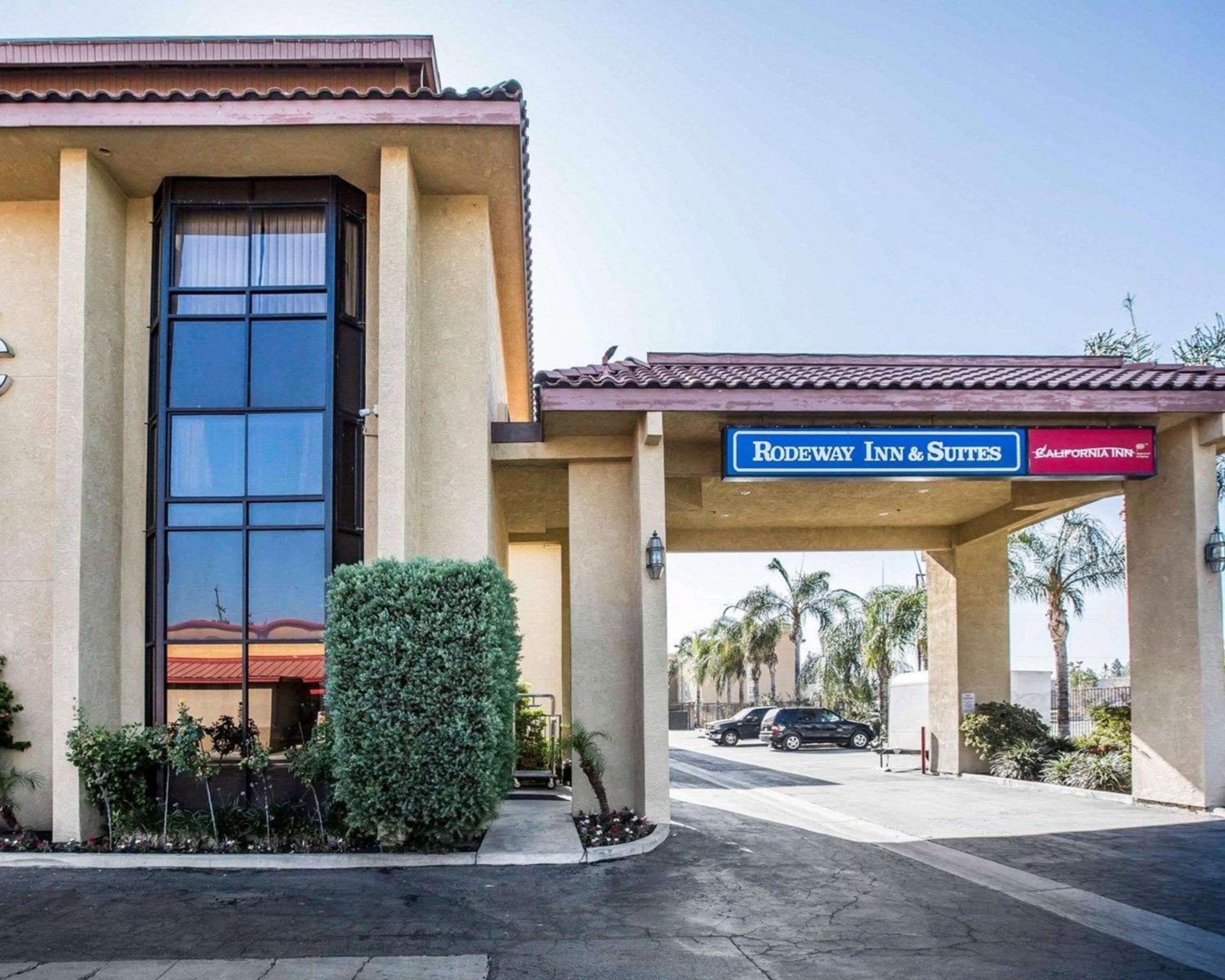California Inn and Suites Bakersfield view 3