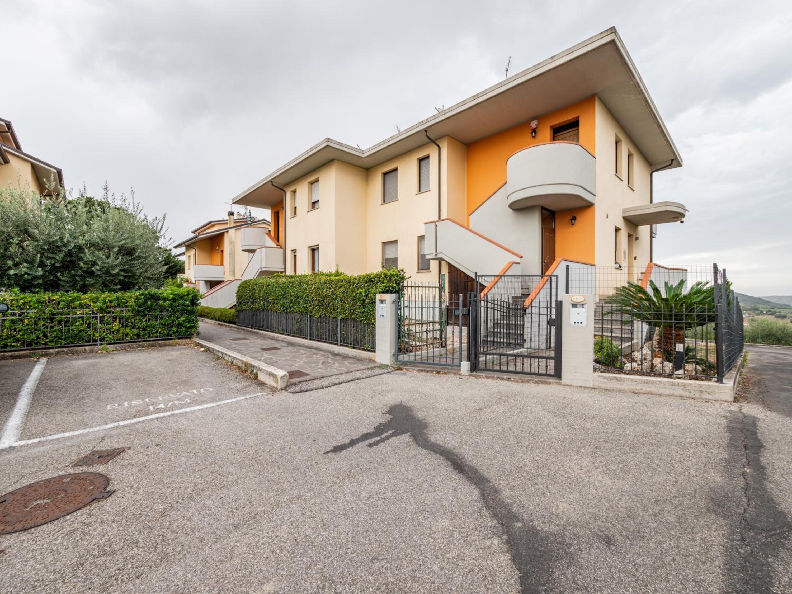 GuestHost - Ca' Mastro Bright Flat with parking view 2