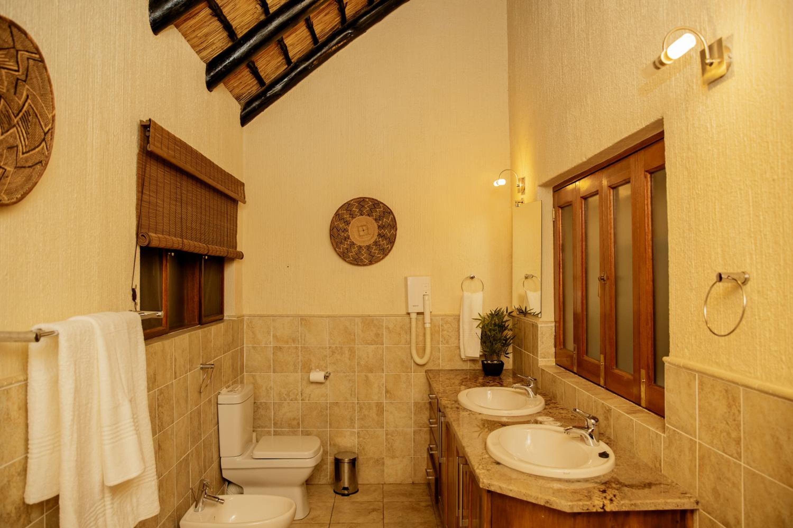 Hazyview Vacations - Kruger Park Lodge - Luxury Inyamatane Chalets - Property Image 51