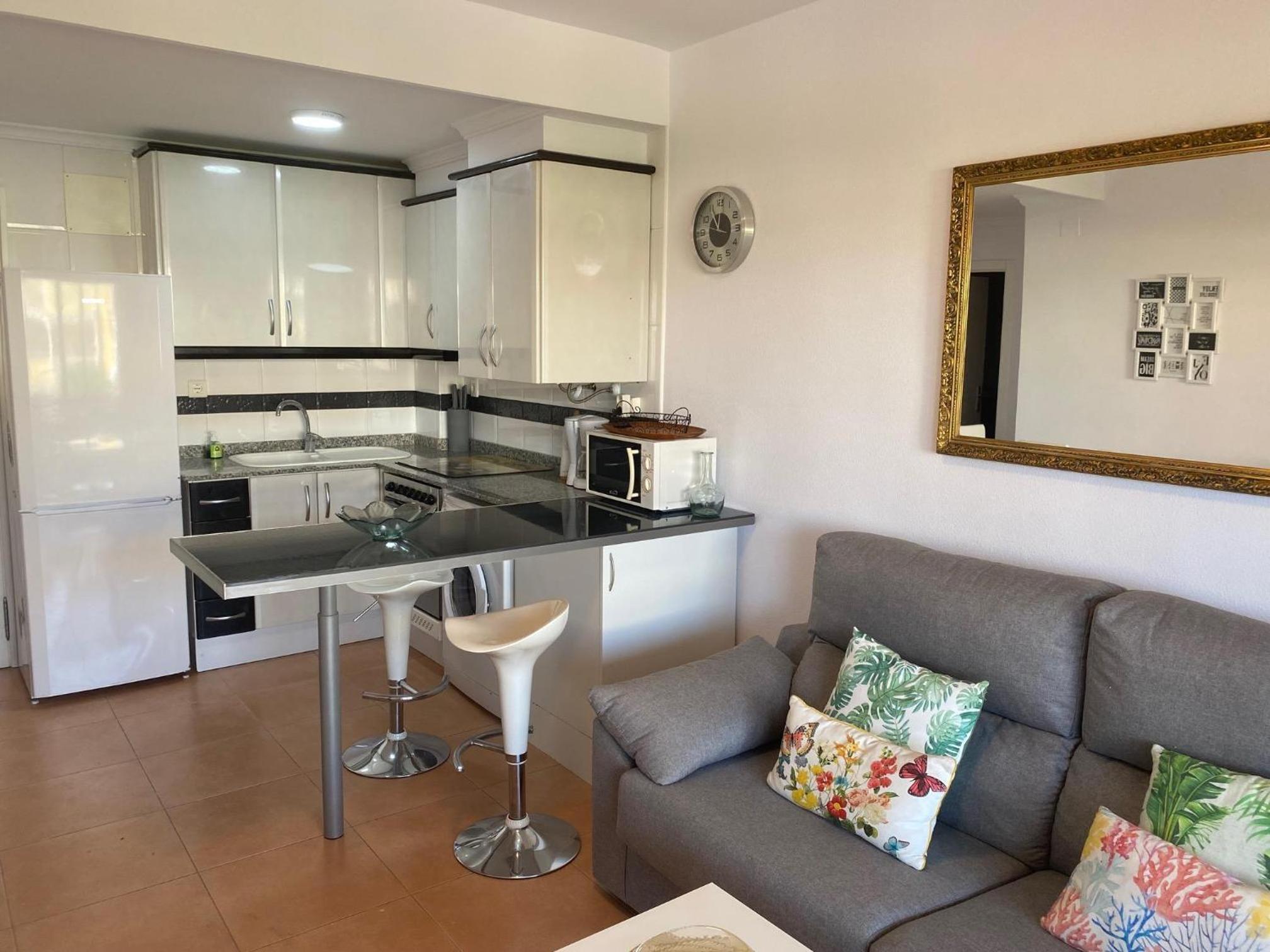Estrella Blanca IV, 2 dormitorios, by Bookindenia view 4