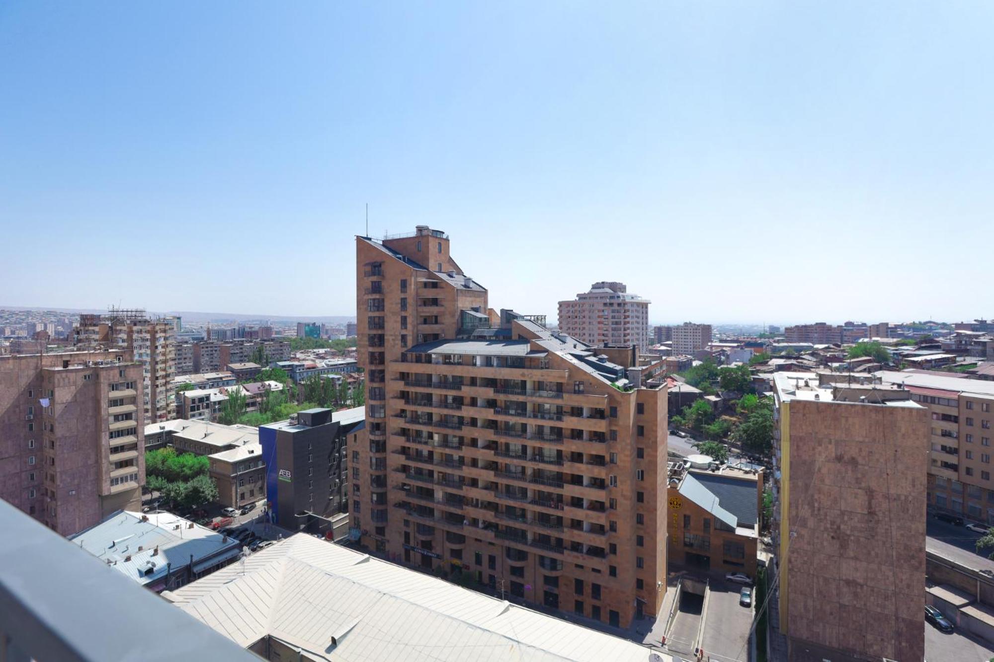 Apart-Hotel on Amiryan 26-4