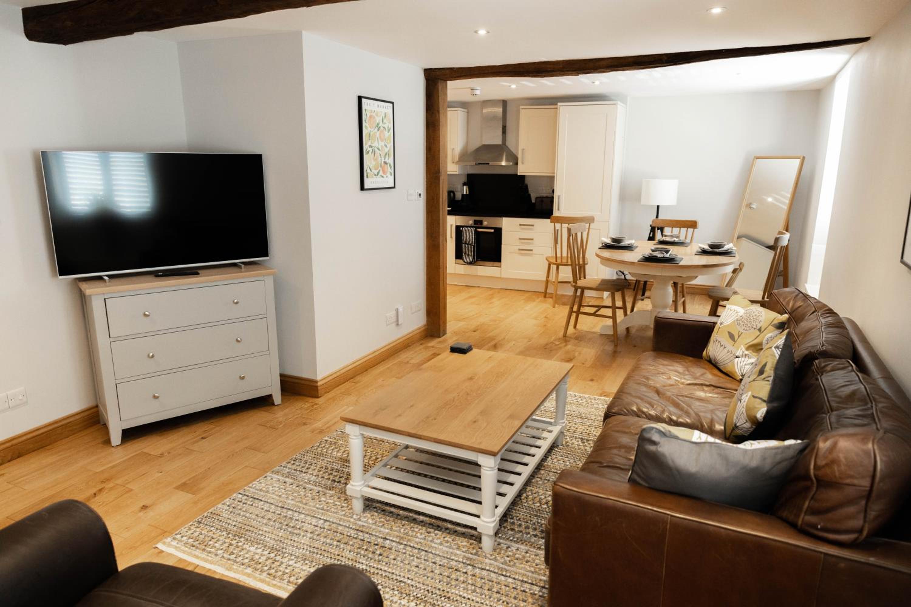 The Unicorn (Apartments)