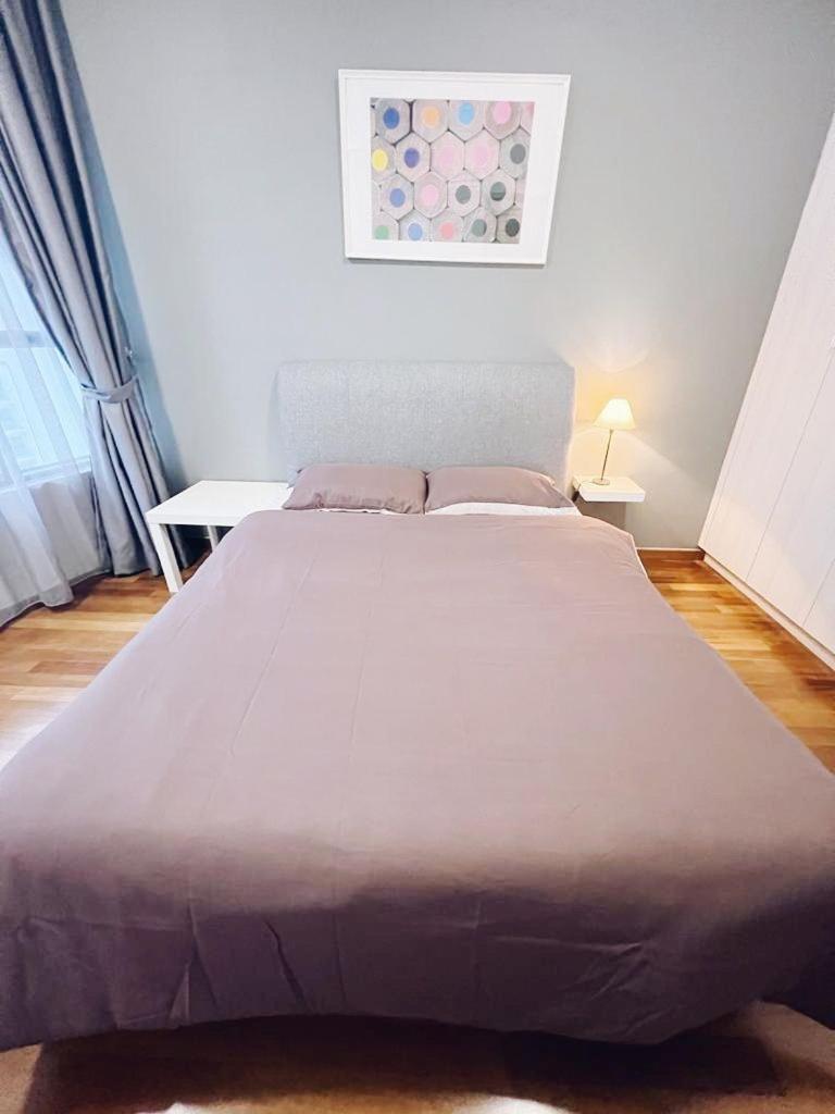 PROMO Connected train 4 Bedroom ABOVE MALL 20