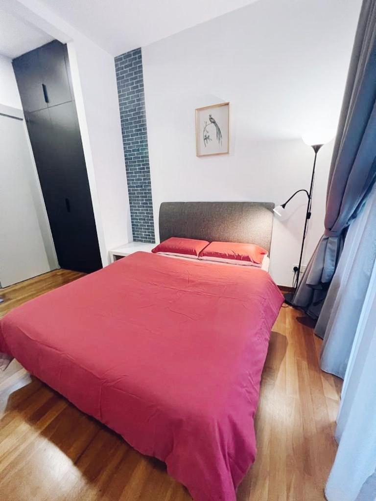 PROMO Connected train 4 Bedroom ABOVE MALL 20