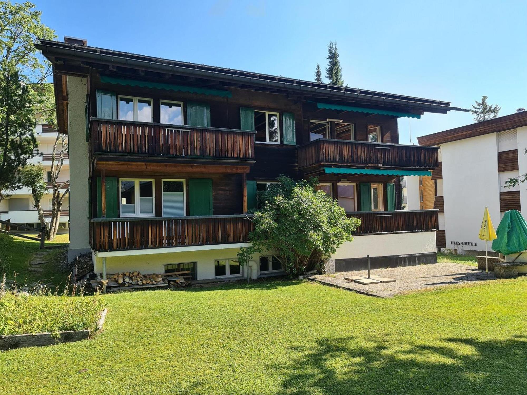 Grabahus view 3