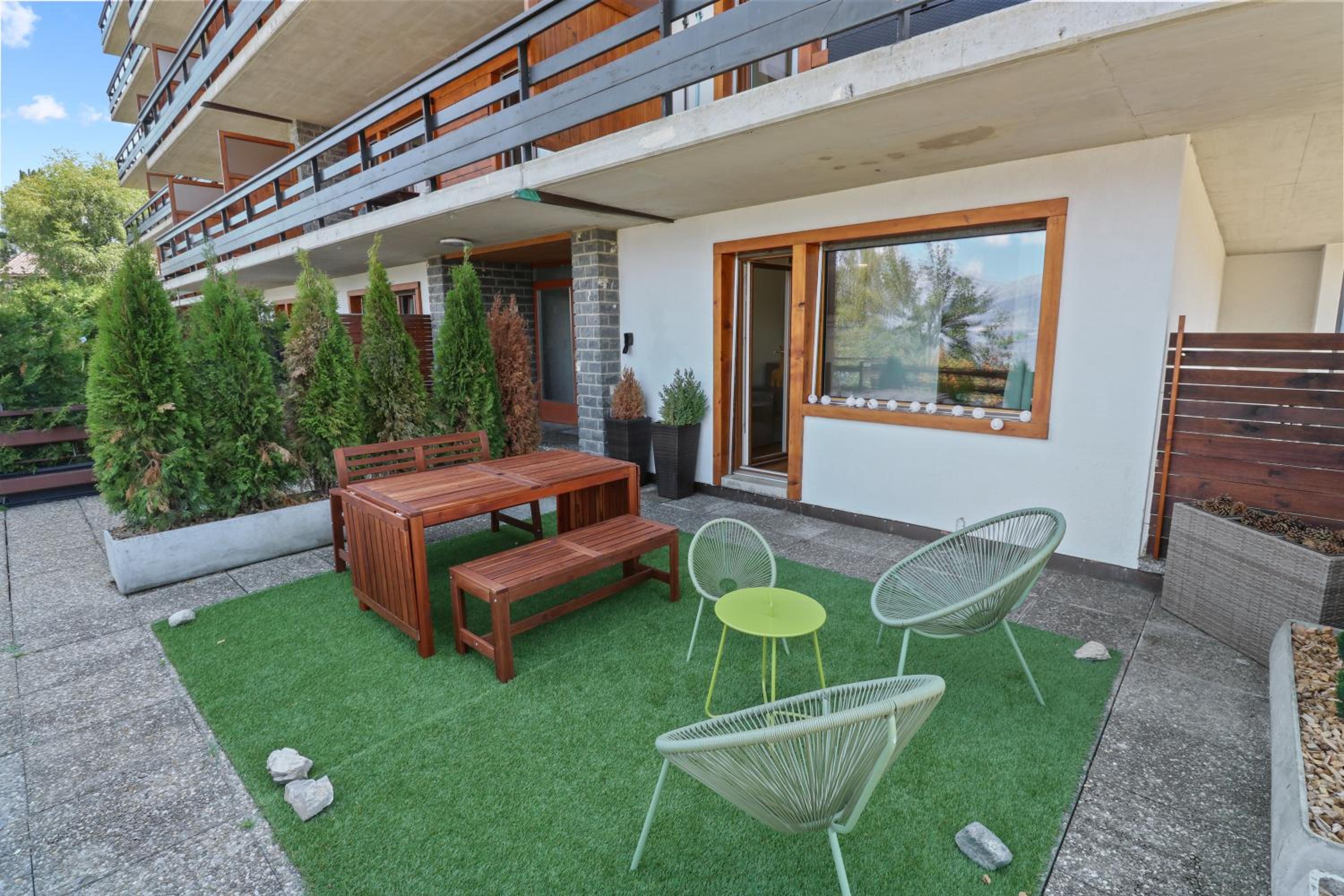 balance & terrace