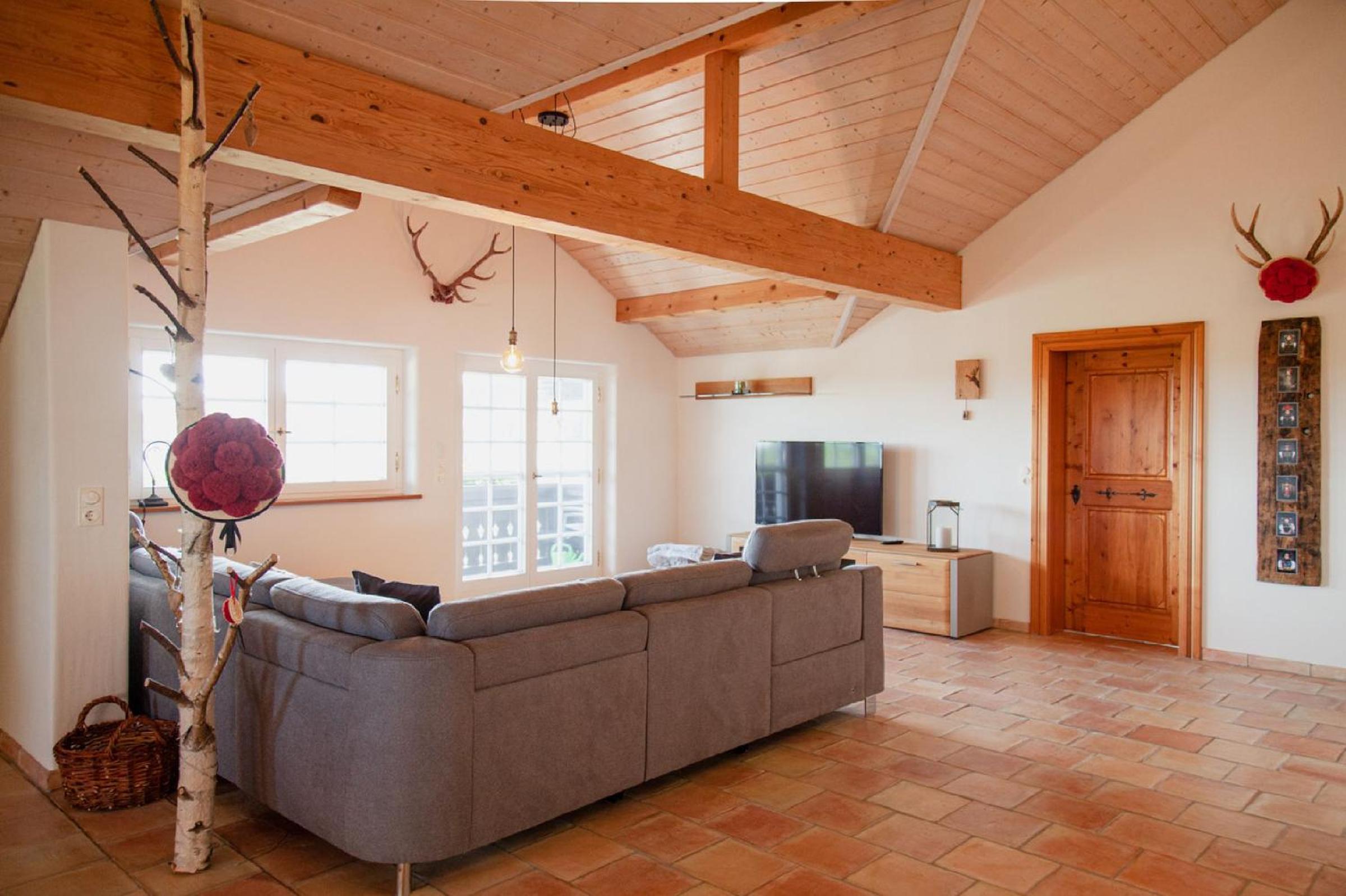 Hirsch-Lounge view 4