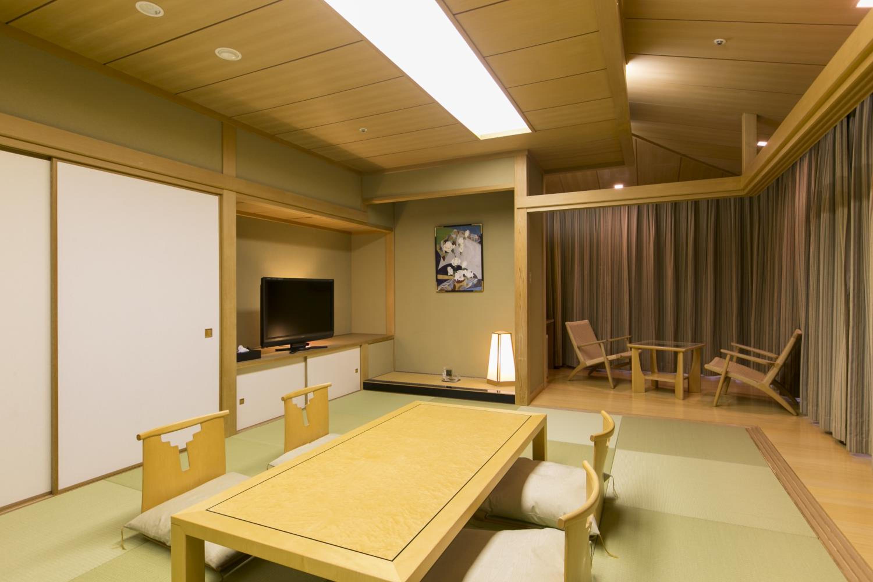 Fruit Park Fujiya Hotel