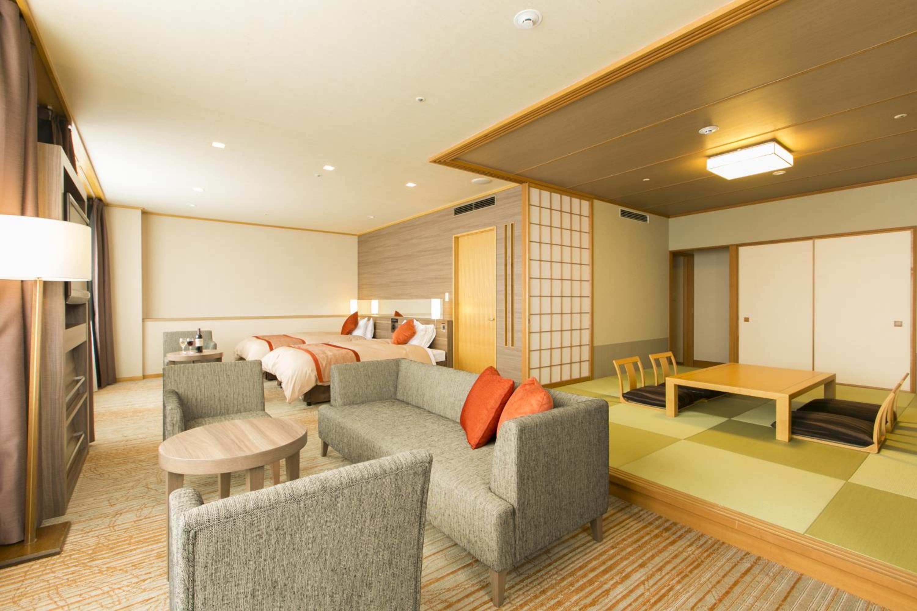 Fruit Park Fujiya Hotel