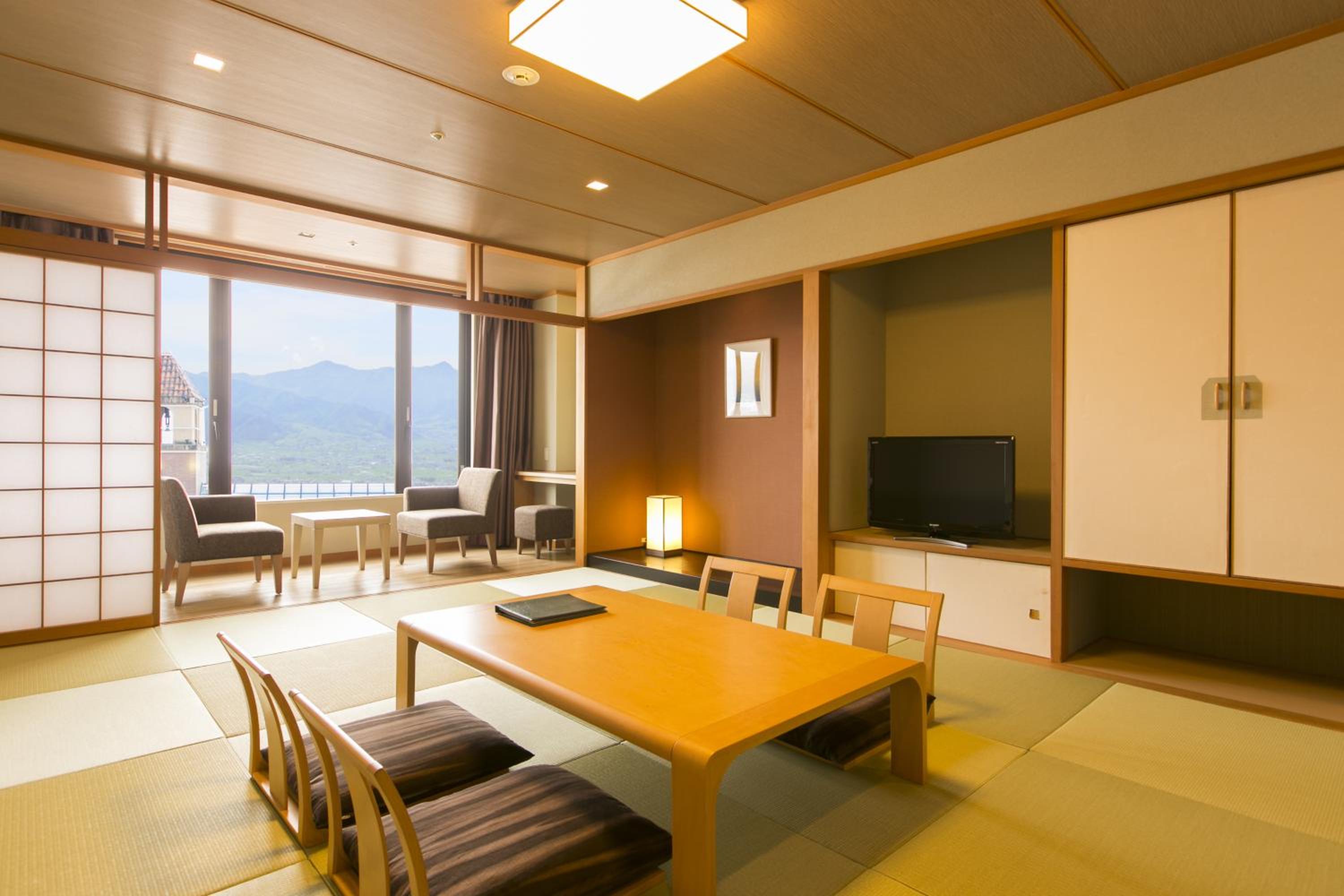 Fruit Park Fujiya Hotel