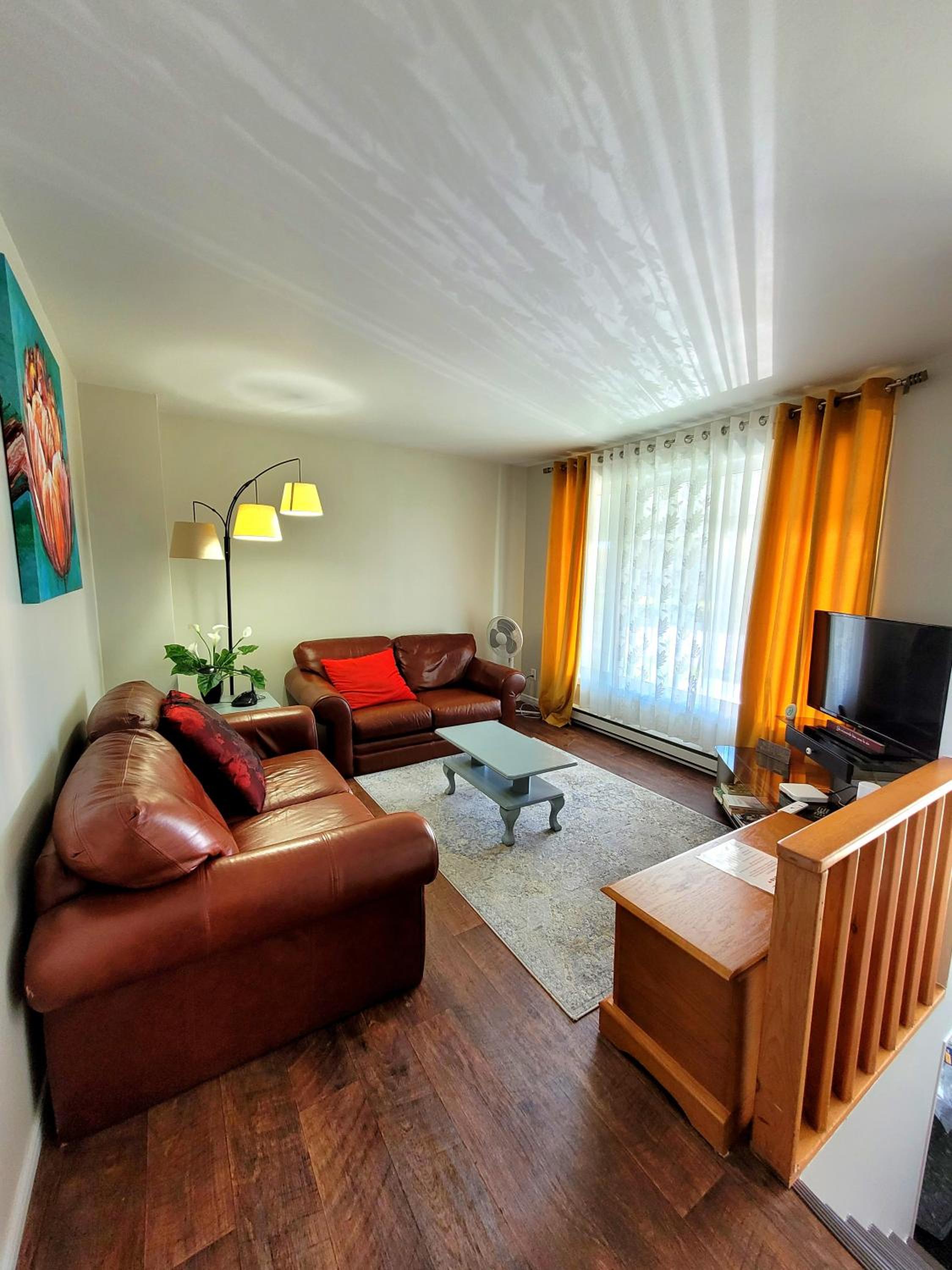 Maison St-Raymond Duplex view 2