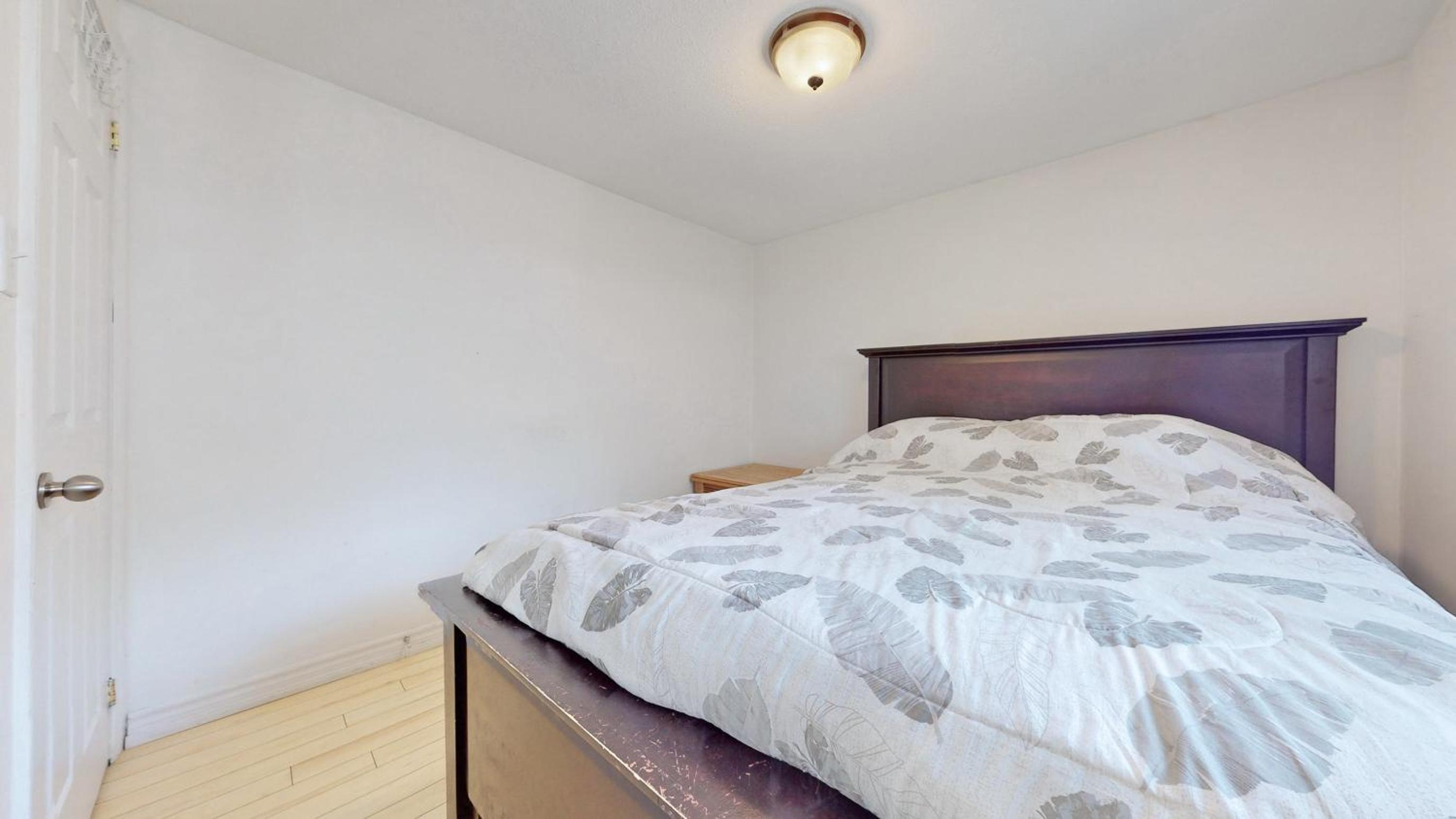 Main Beach River Retreat - Wasaga Beach 1 - Main Strip - 95 Mosley St