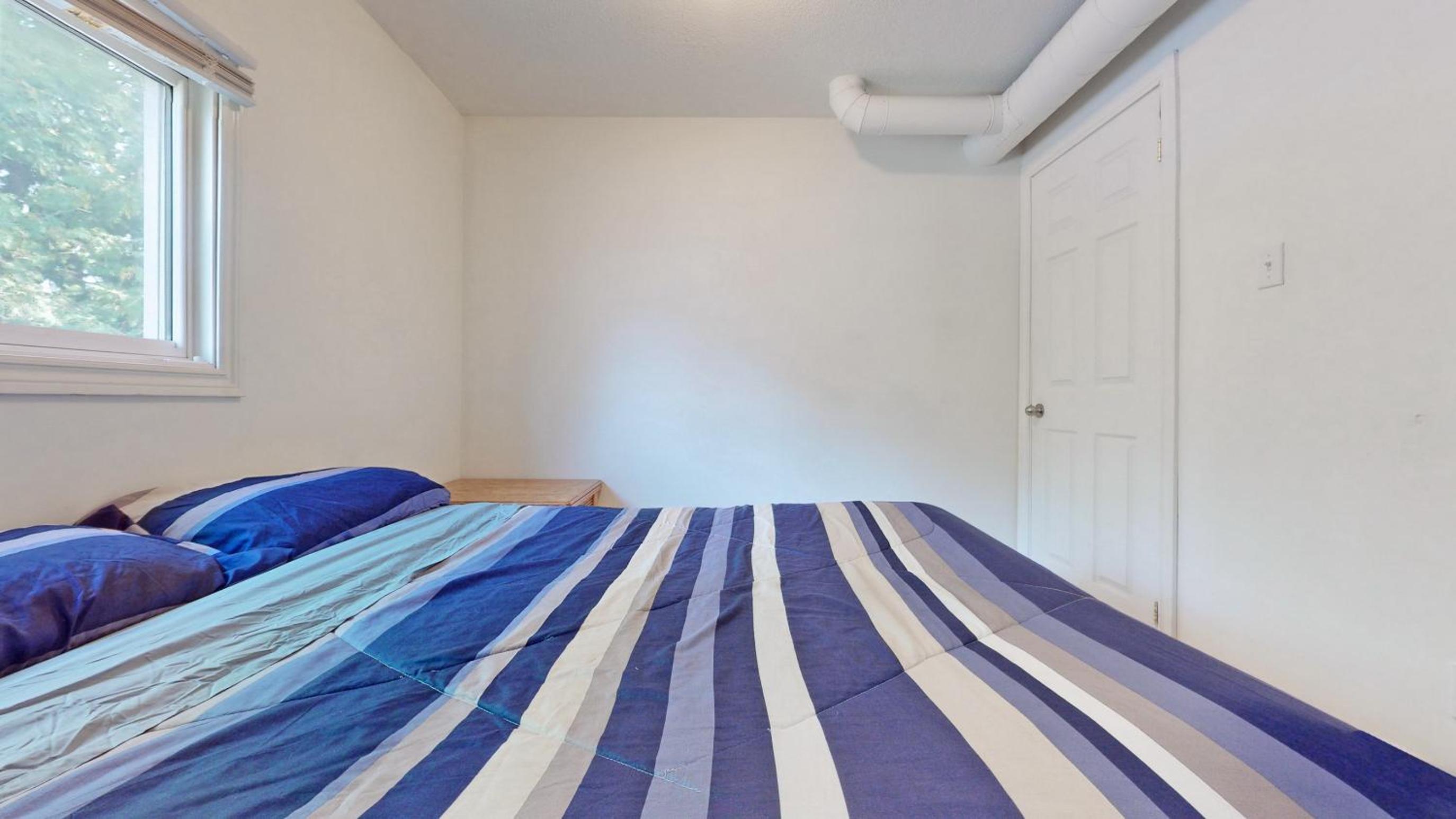 Main Beach River Retreat - Wasaga Beach 1 - Main Strip - 95 Mosley St
