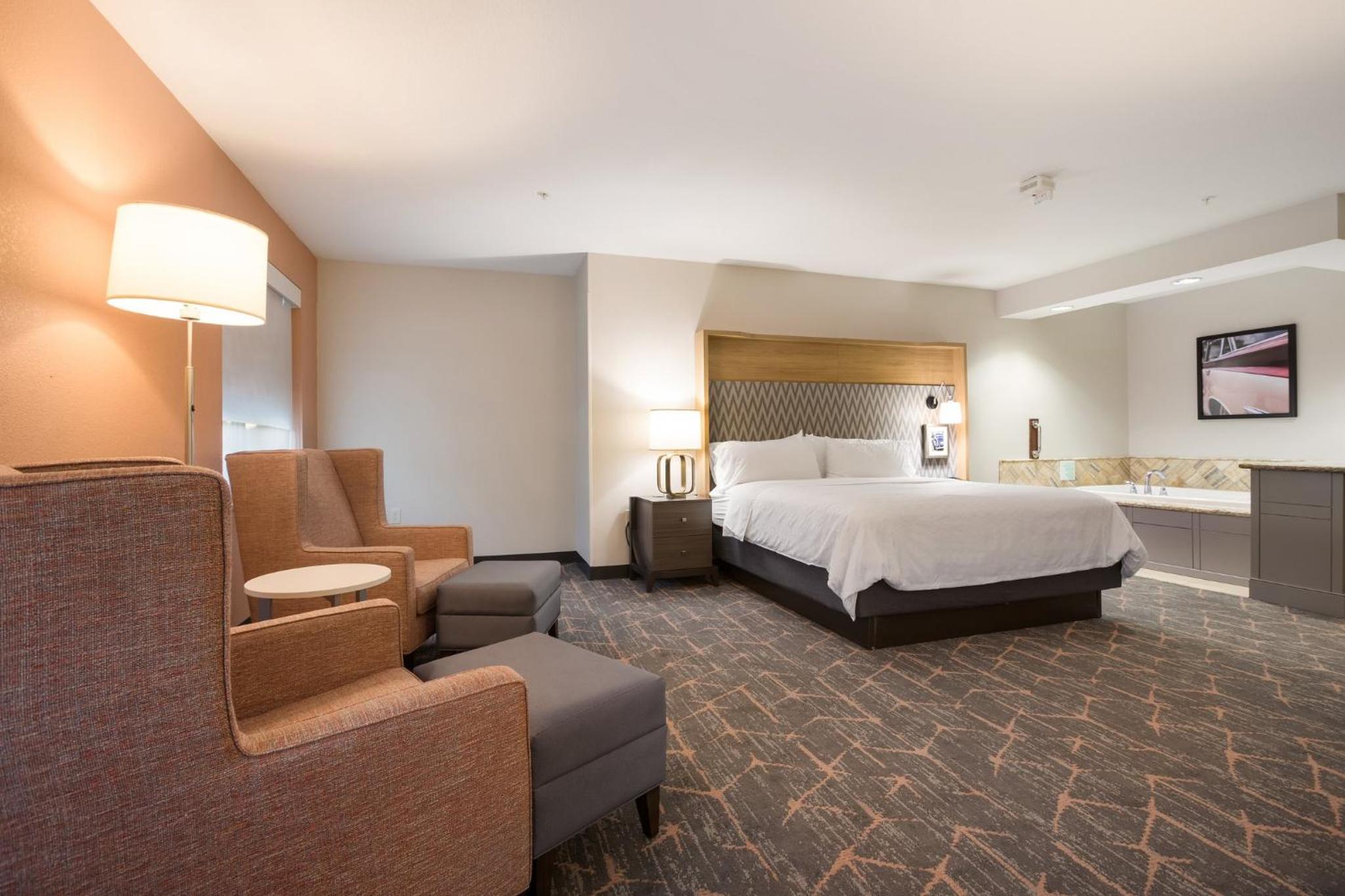 Jacksonville Vacations - Holiday Inn Jackson NW - Airport Road, an IHG Hotel - Property Image 9