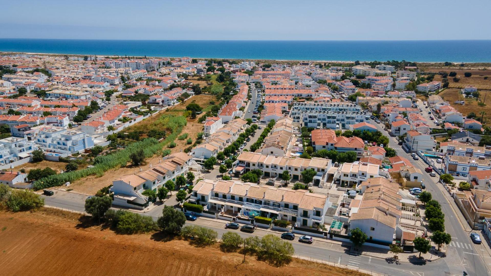 Wonderful Algarvinian Home by LovelyStay