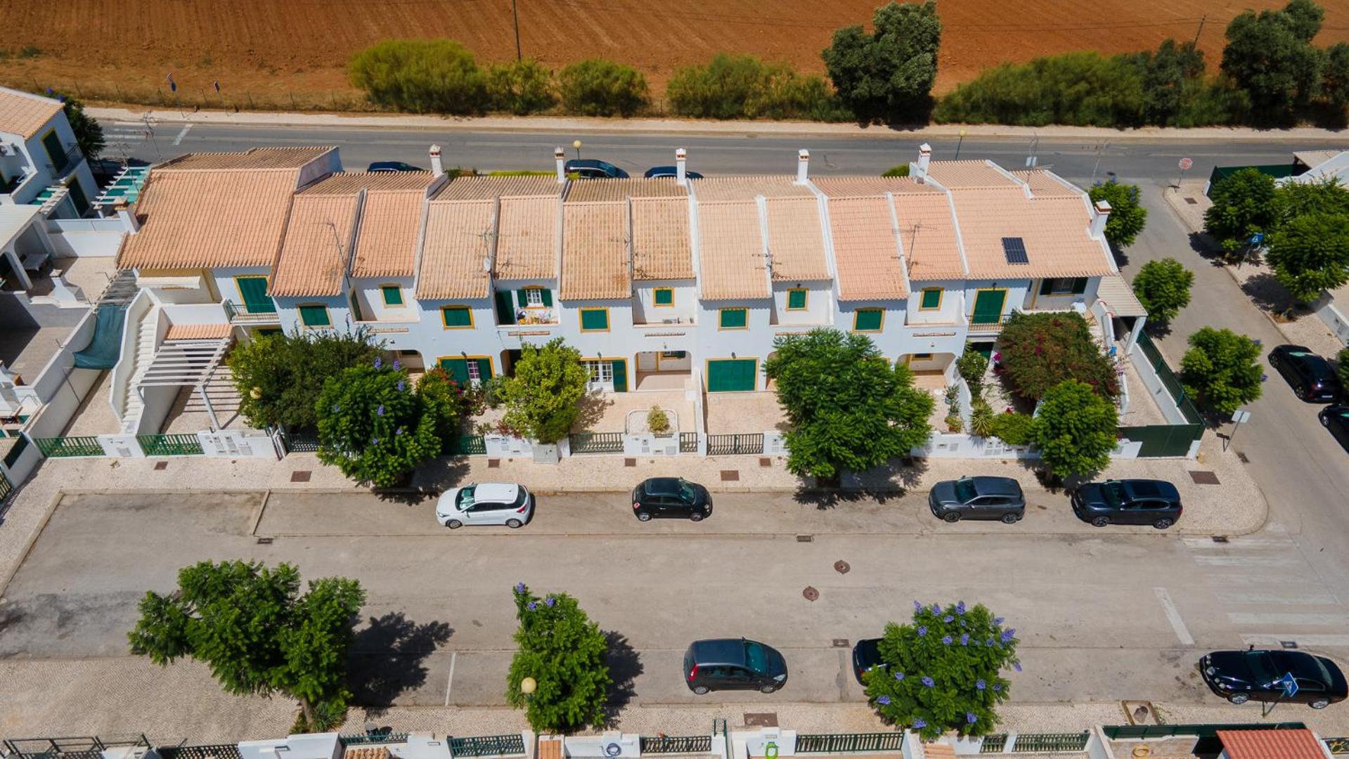 Wonderful Algarvinian Home by LovelyStay
