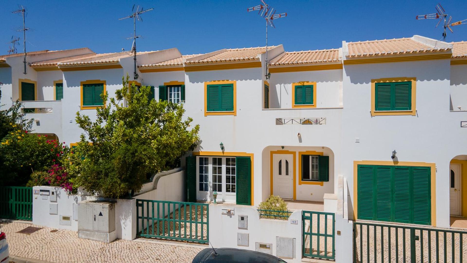 Wonderful Algarvinian Home by LovelyStay