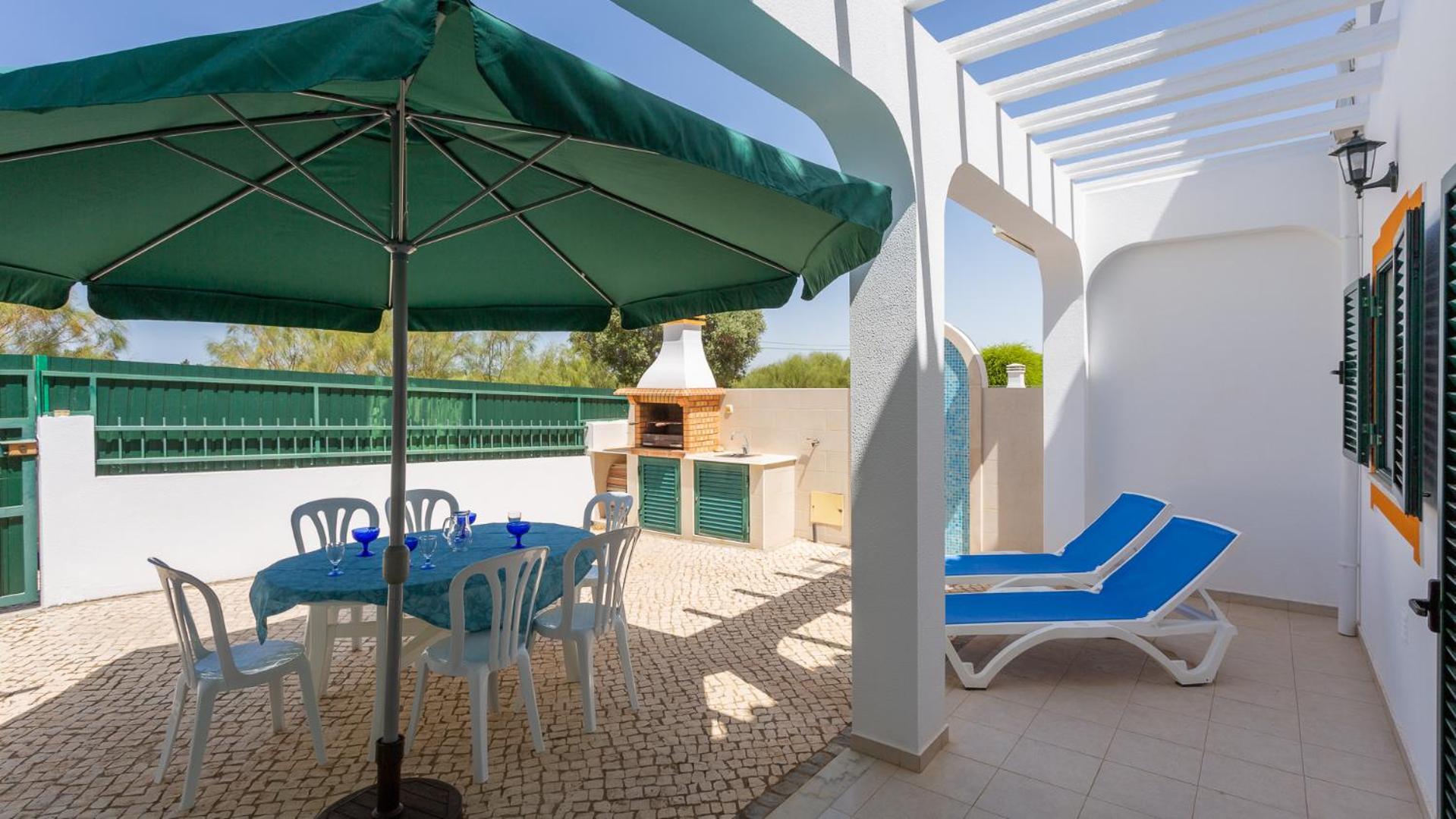 Wonderful Algarvinian Home by LovelyStay