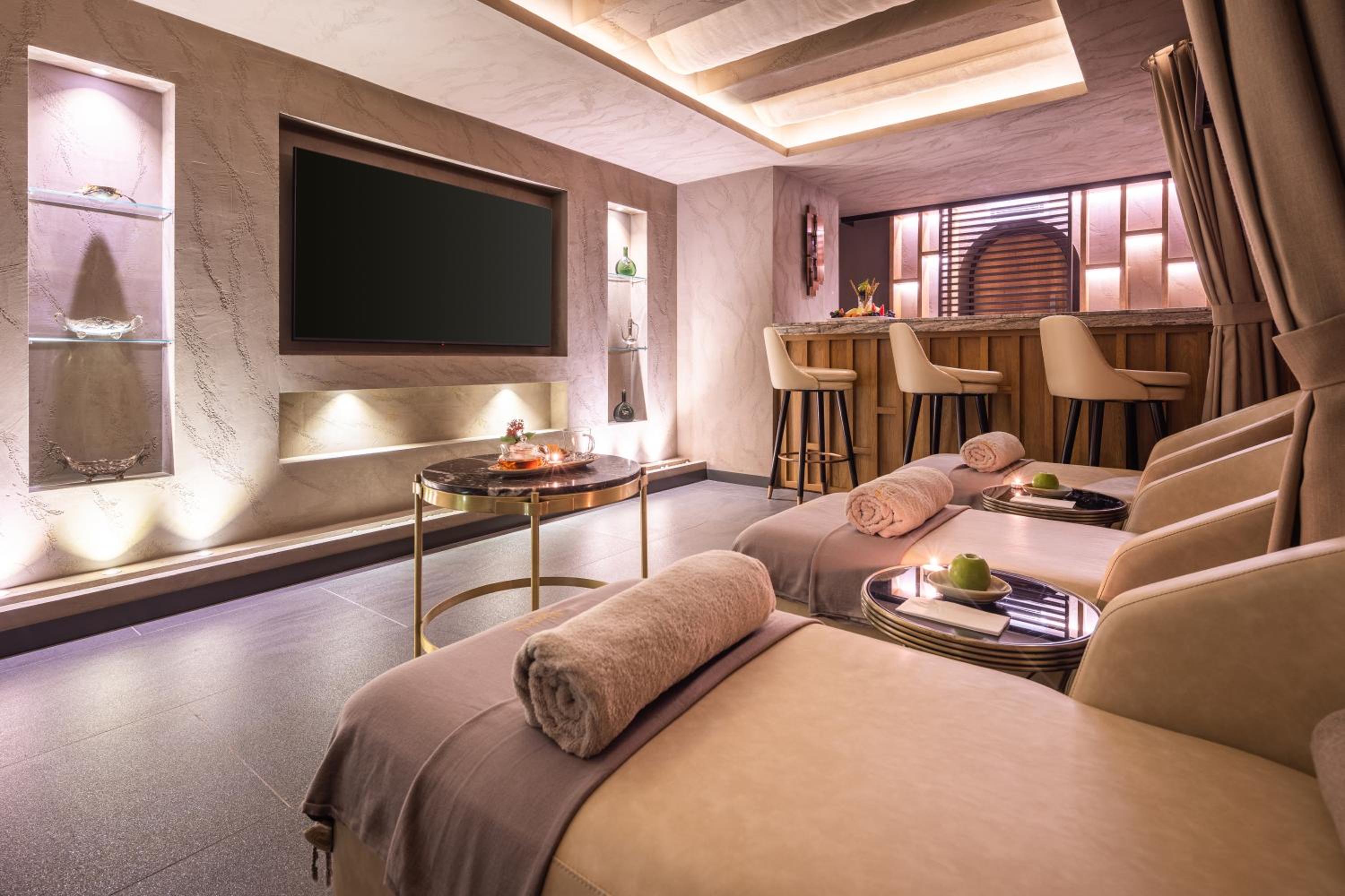 Cronton Design Hotel - Image 98