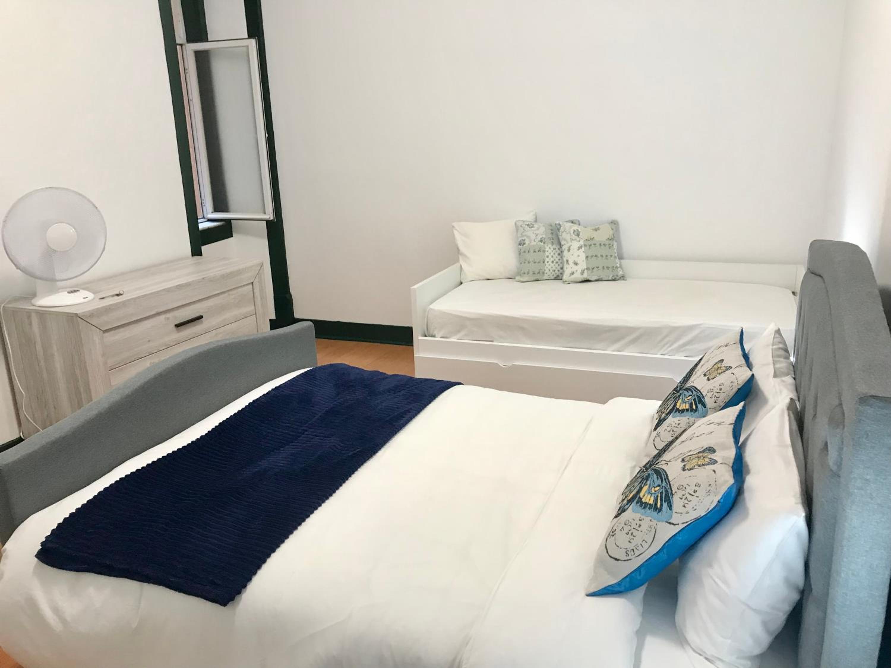 Sublime Gray Bedroom view 3