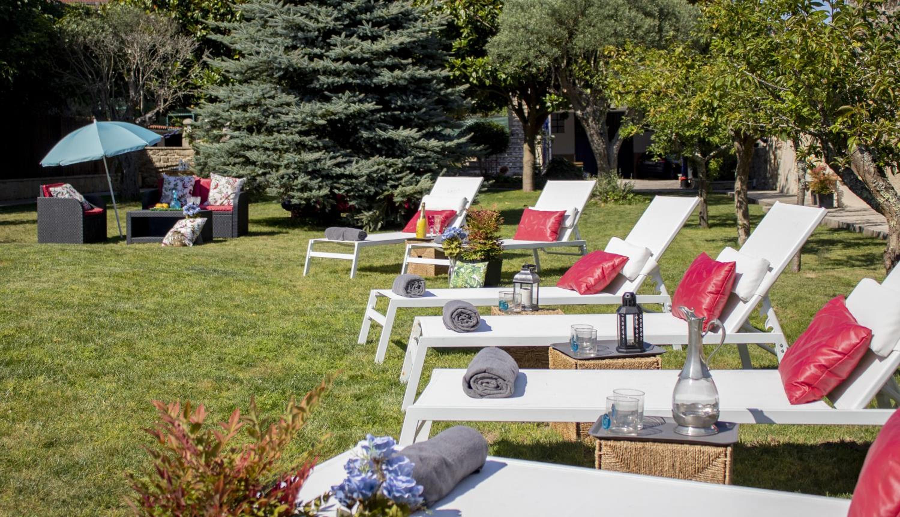 Luxury Singular Villa Rosa