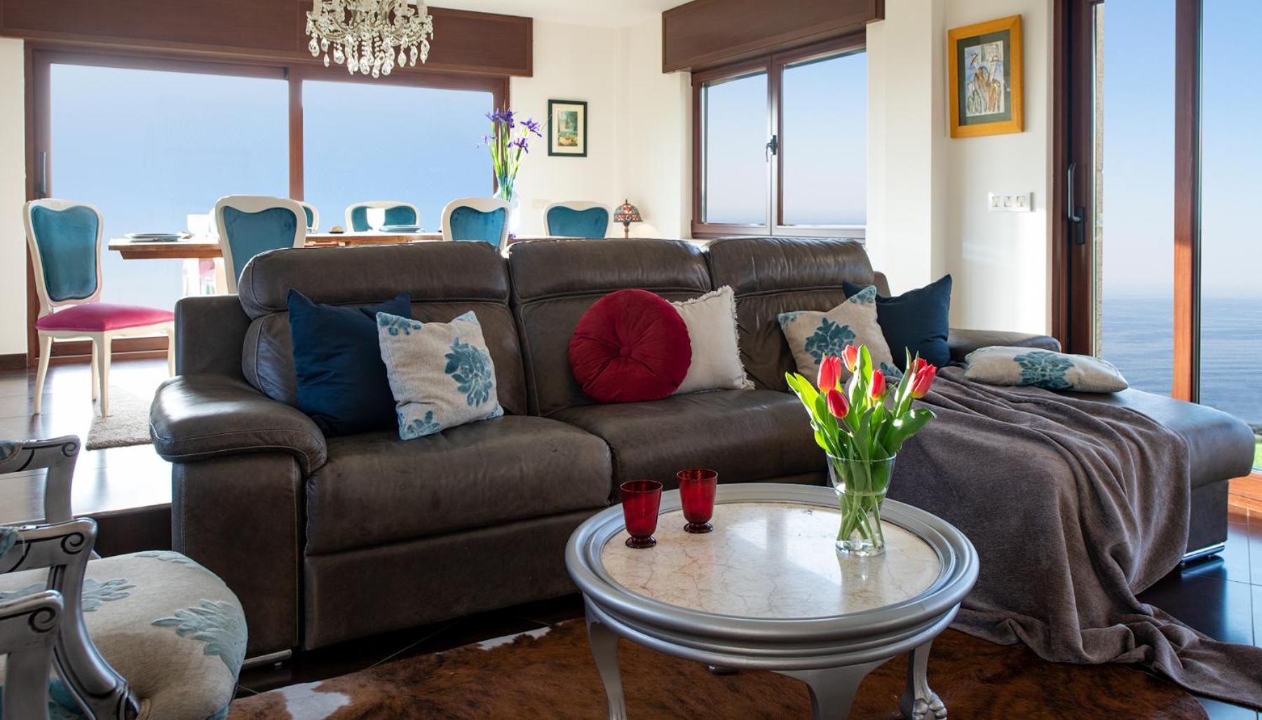 Luxury Singular Villa Carolina