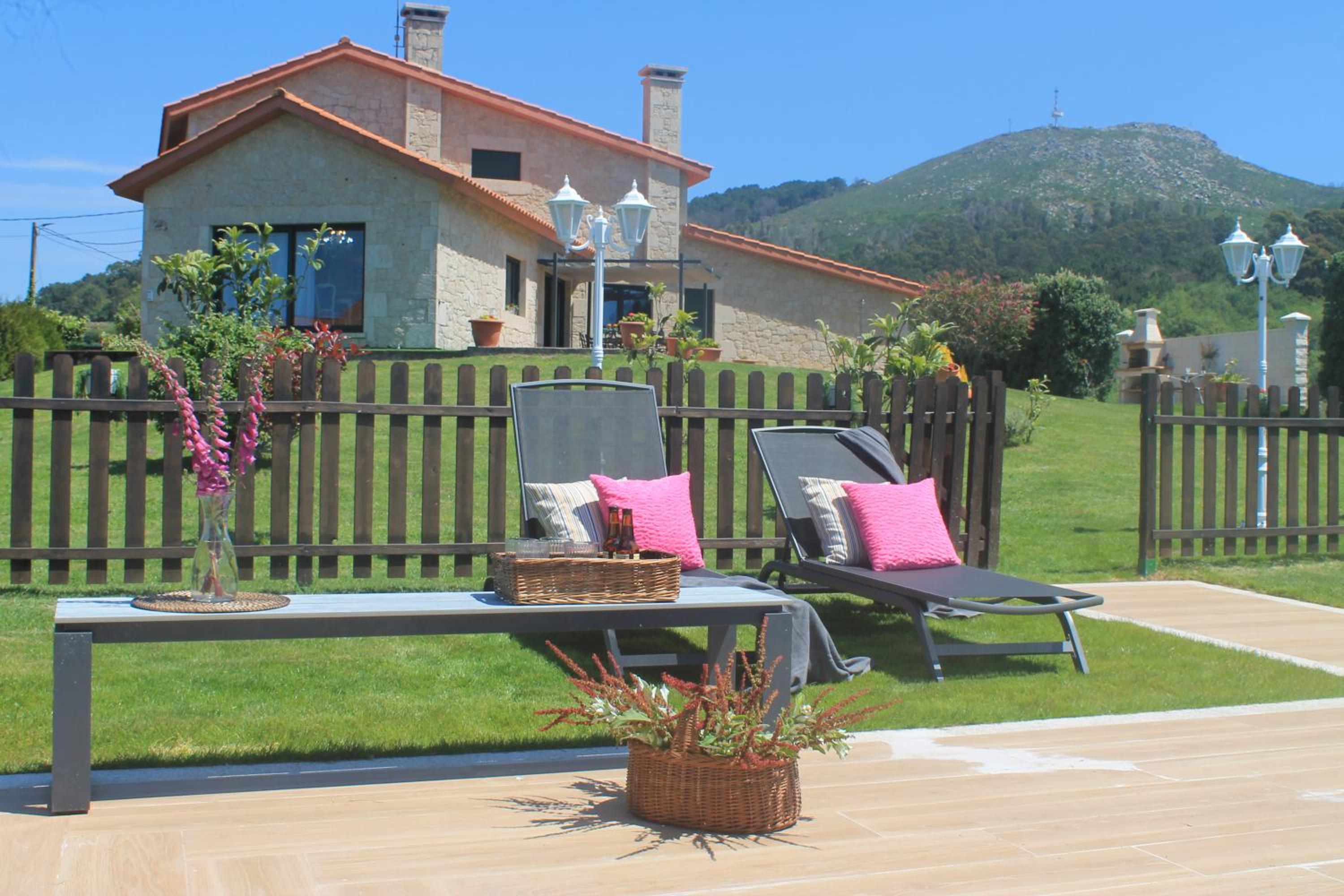 Luxury Singular Villa Carolina