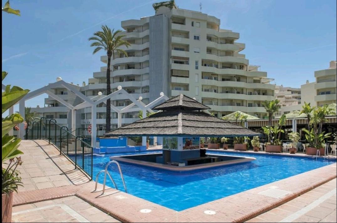 EL ESTUDIO DE LA PLAYA Sunny Holidays Benalbeach